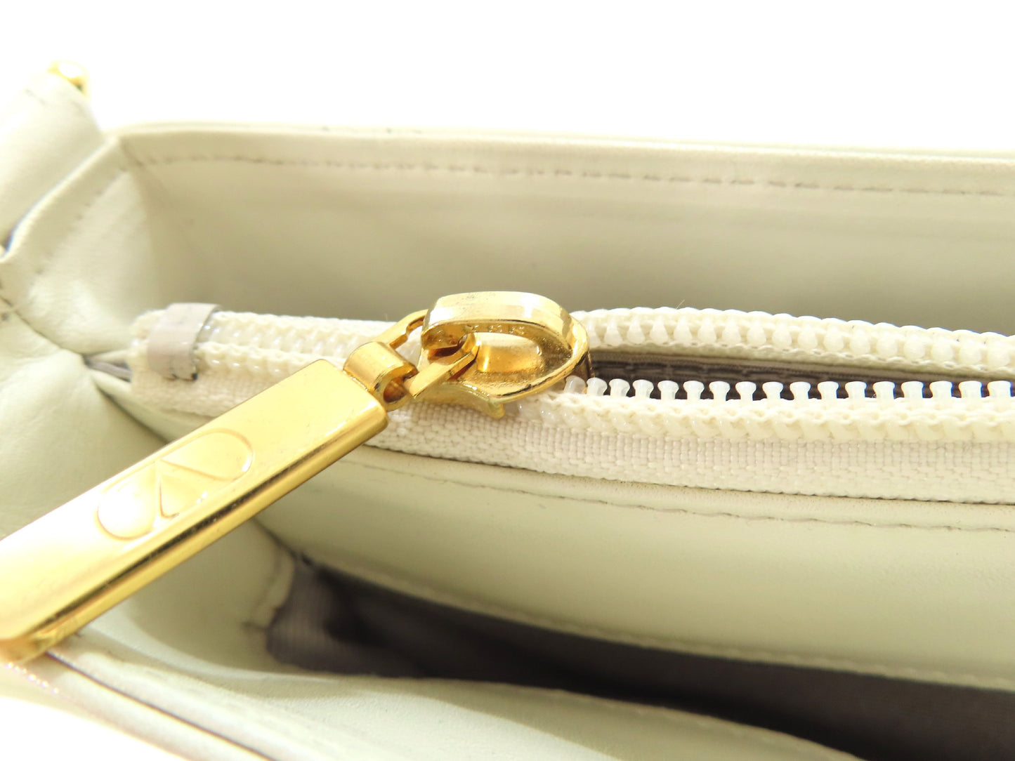 VALENTINO Valentino Garavani Leather Shoulder Bag White Bag