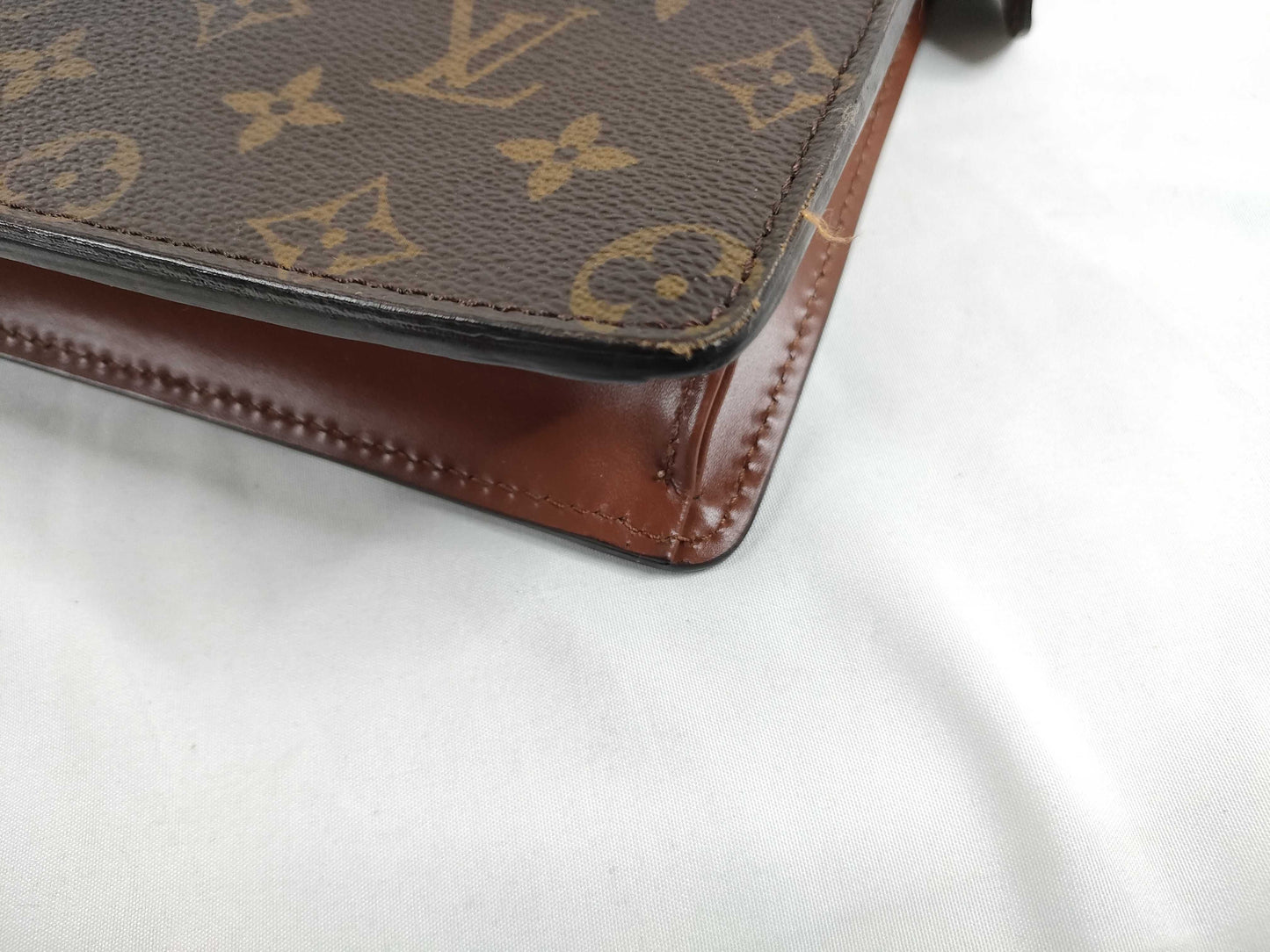 LOUIS VUITTON M51795 Monogram LV Monogram Pochette Homme M51795 SL0030 Second Bag