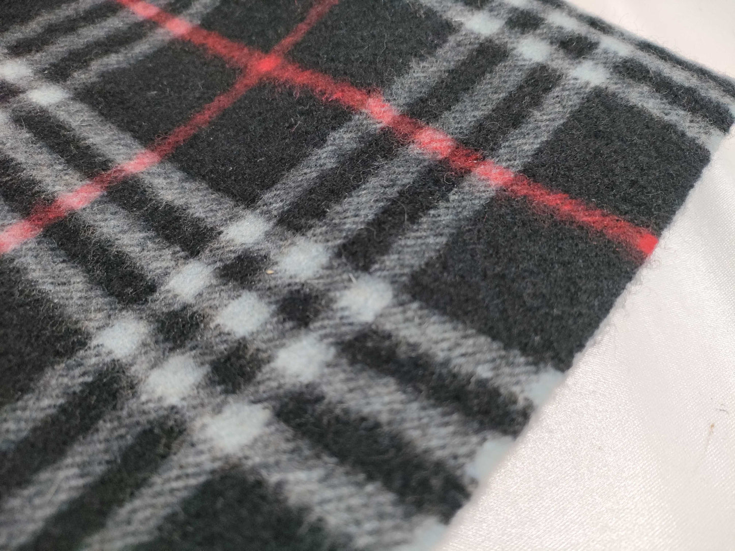 Burberrys Cashmere Scarf Navy