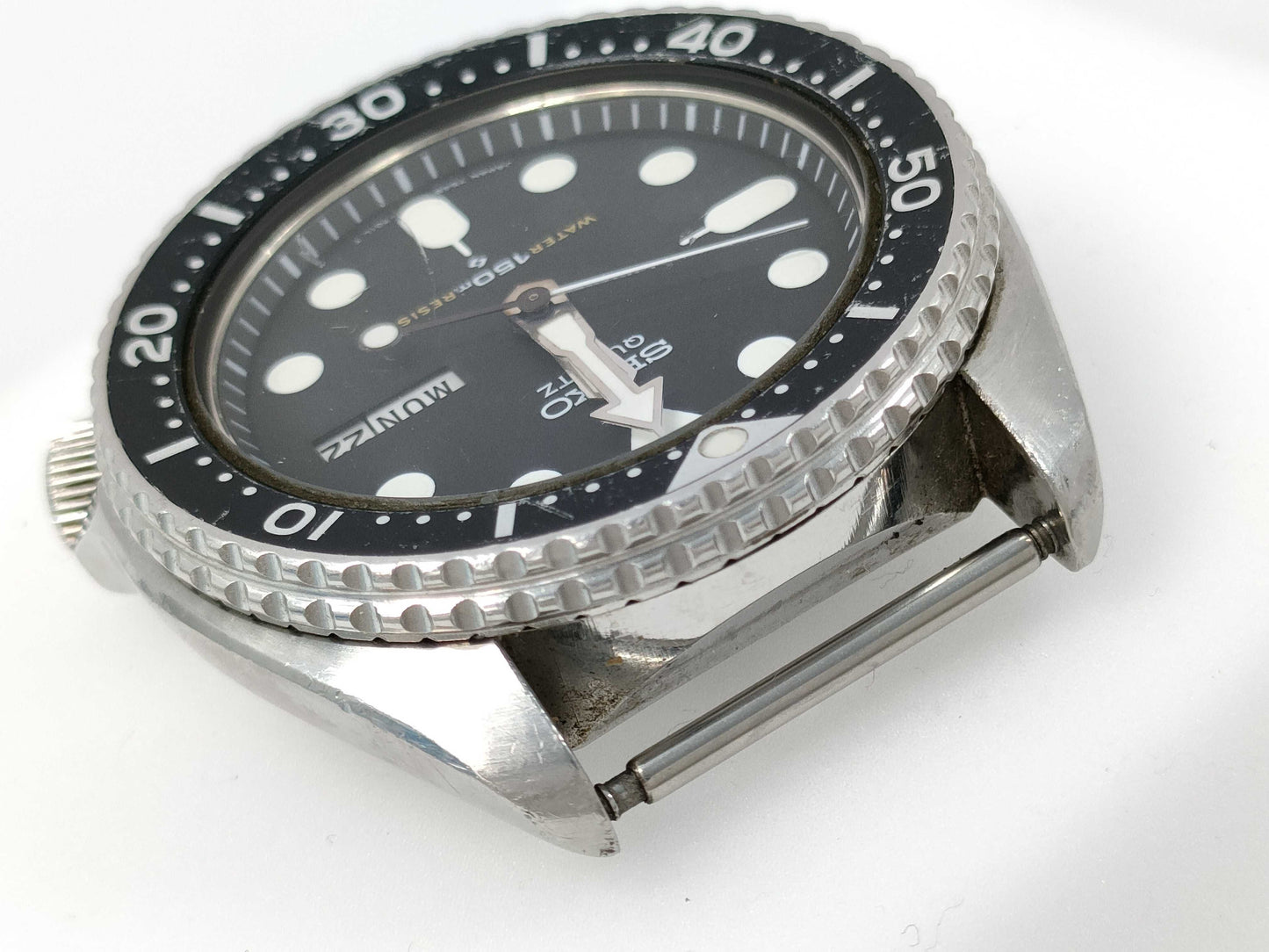 SEIKO Diver 7548-7000 119639 QZ Men's Watch, Not Working, No Operational Guarantee