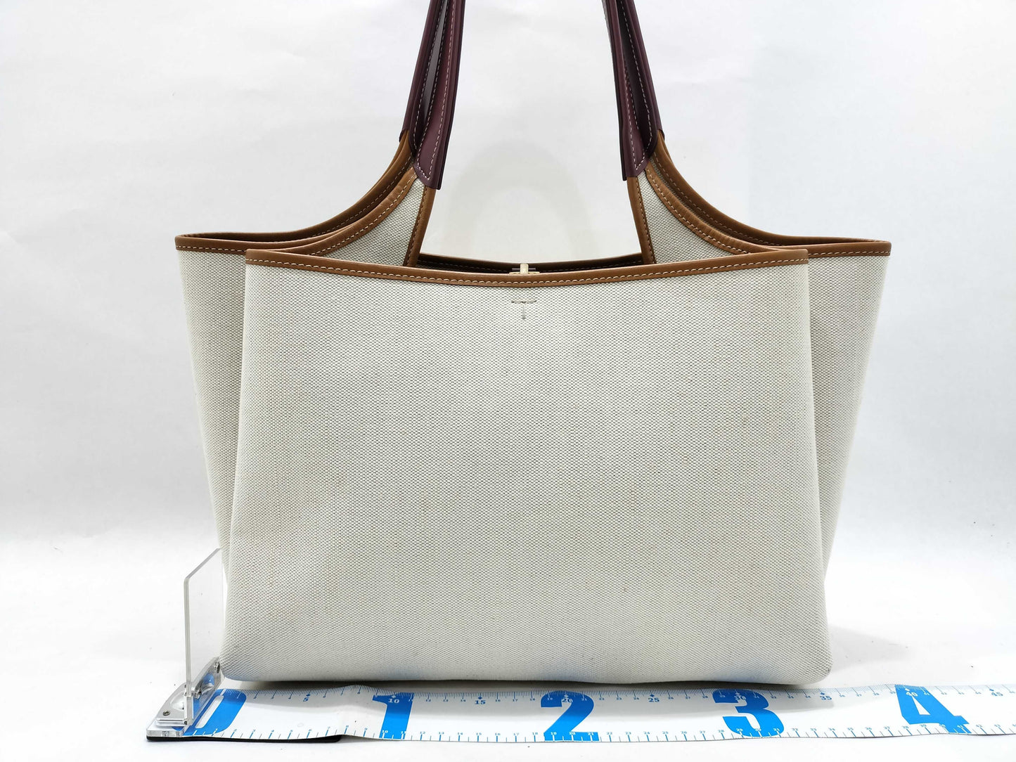 TODS Tod's Two-Tone Lion Tote Bag