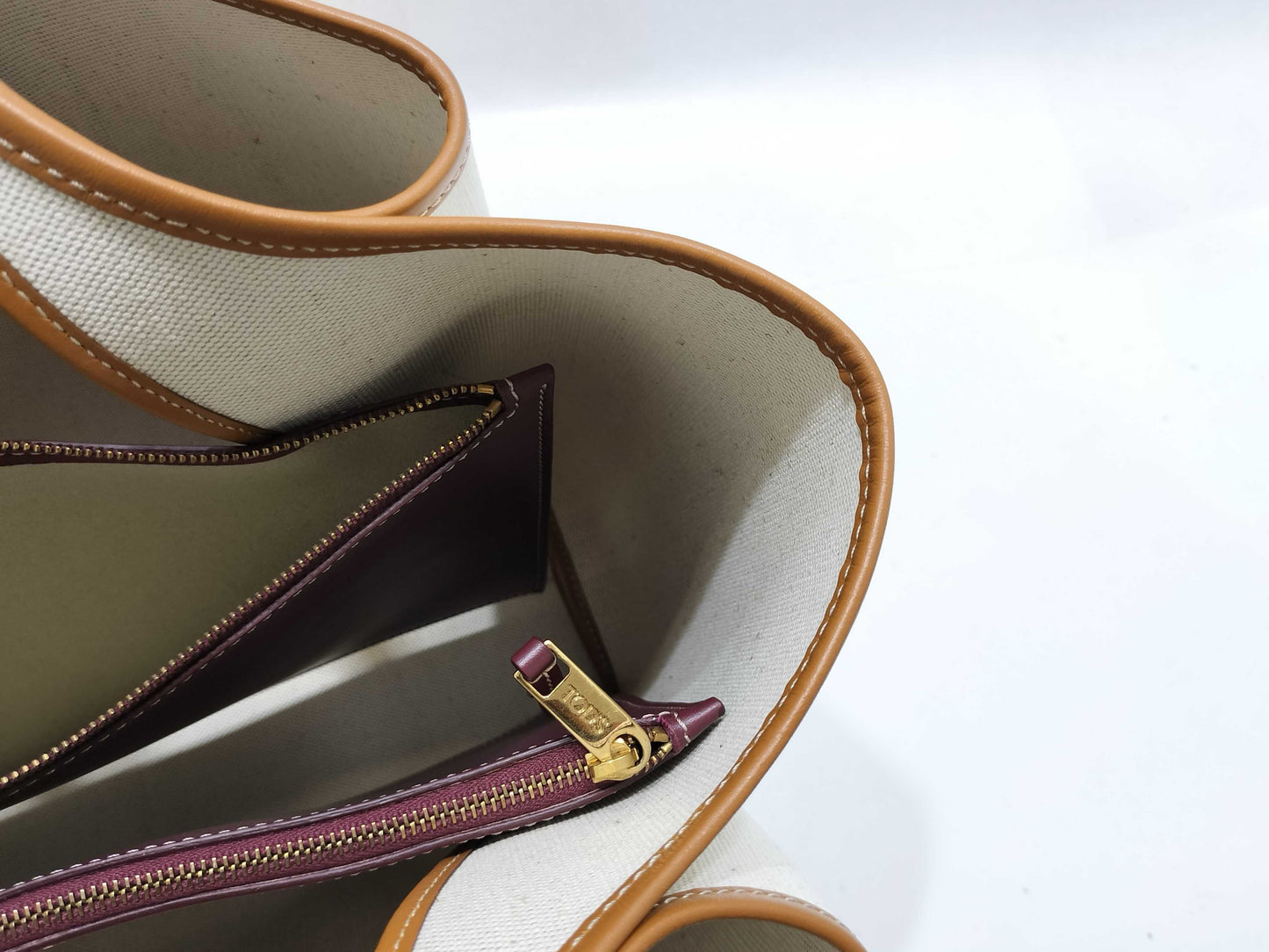 TODS Tod's Two-Tone Lion Tote Bag