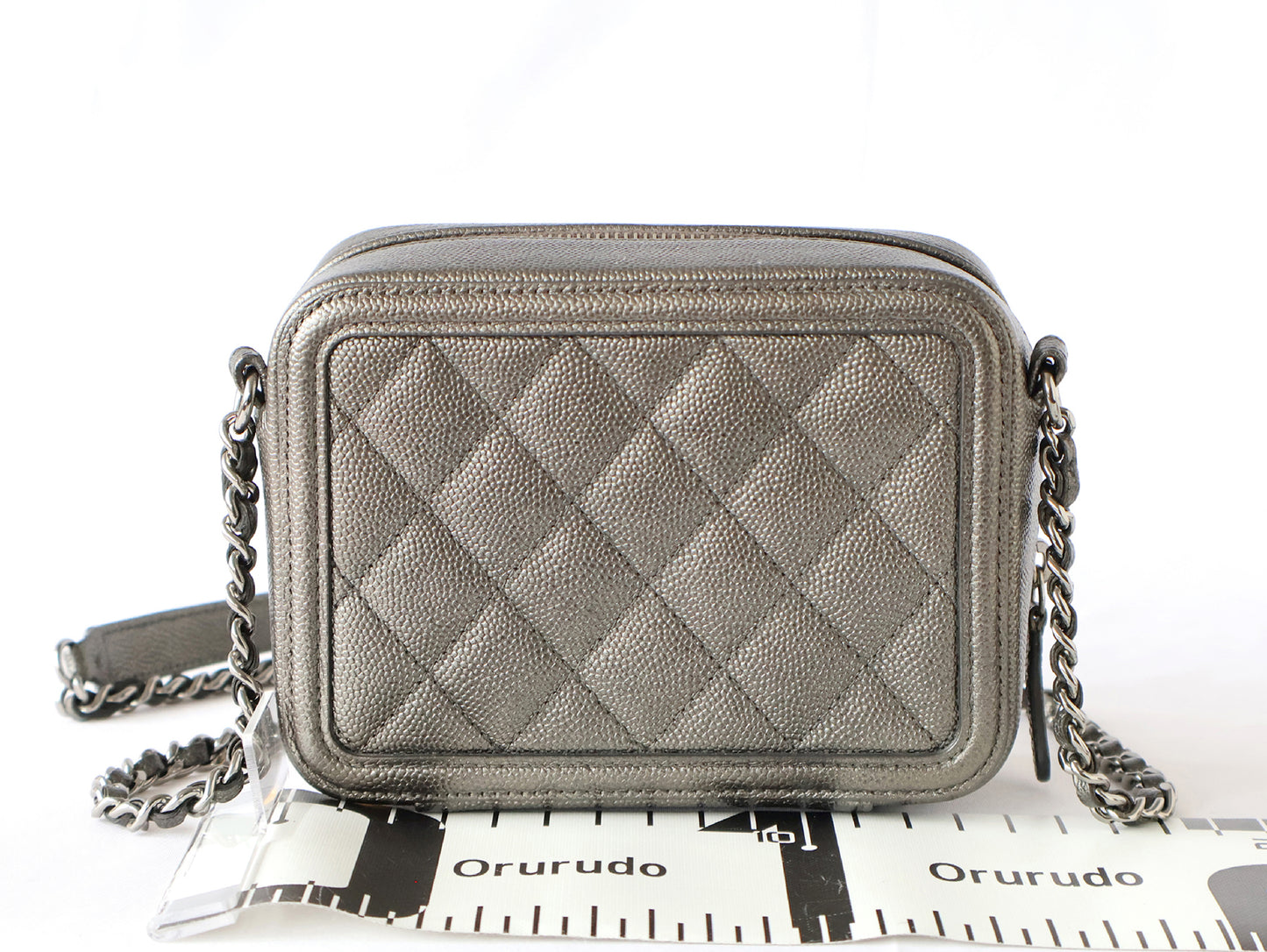CHANEL CC Filigree Caviar Leather Chain Shoulder Bag, Silver, Seal, No. 26