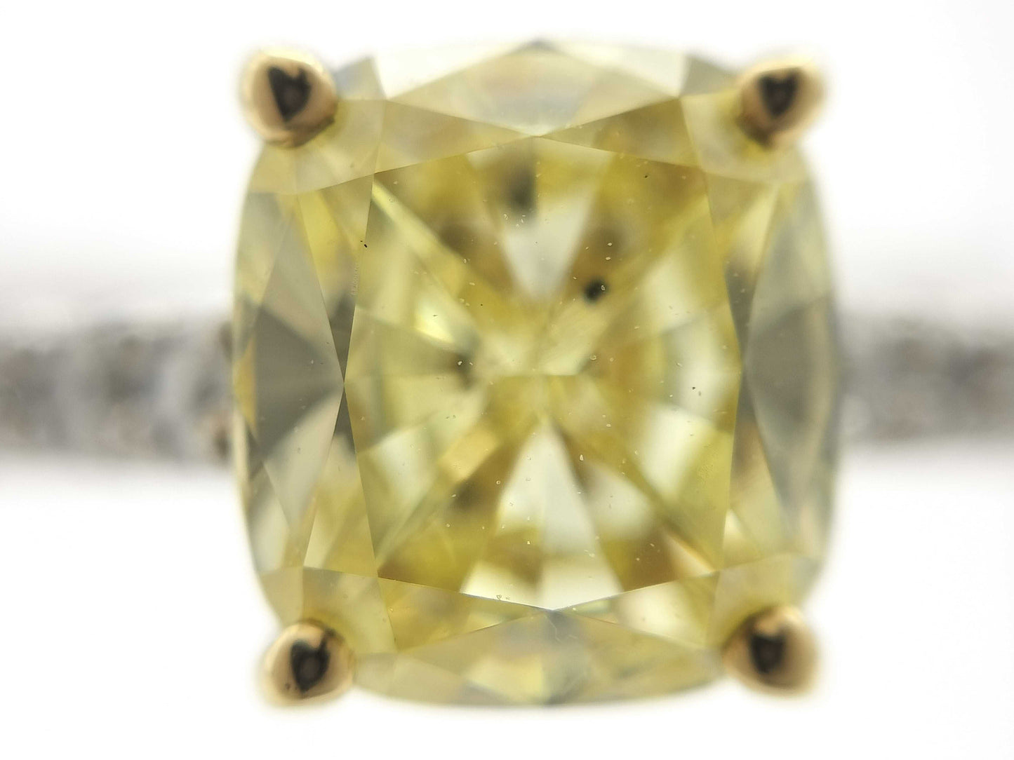 Tiffany & Co. Novo D0.90ct Diamond Ring in PT950/Au750, 2.7g