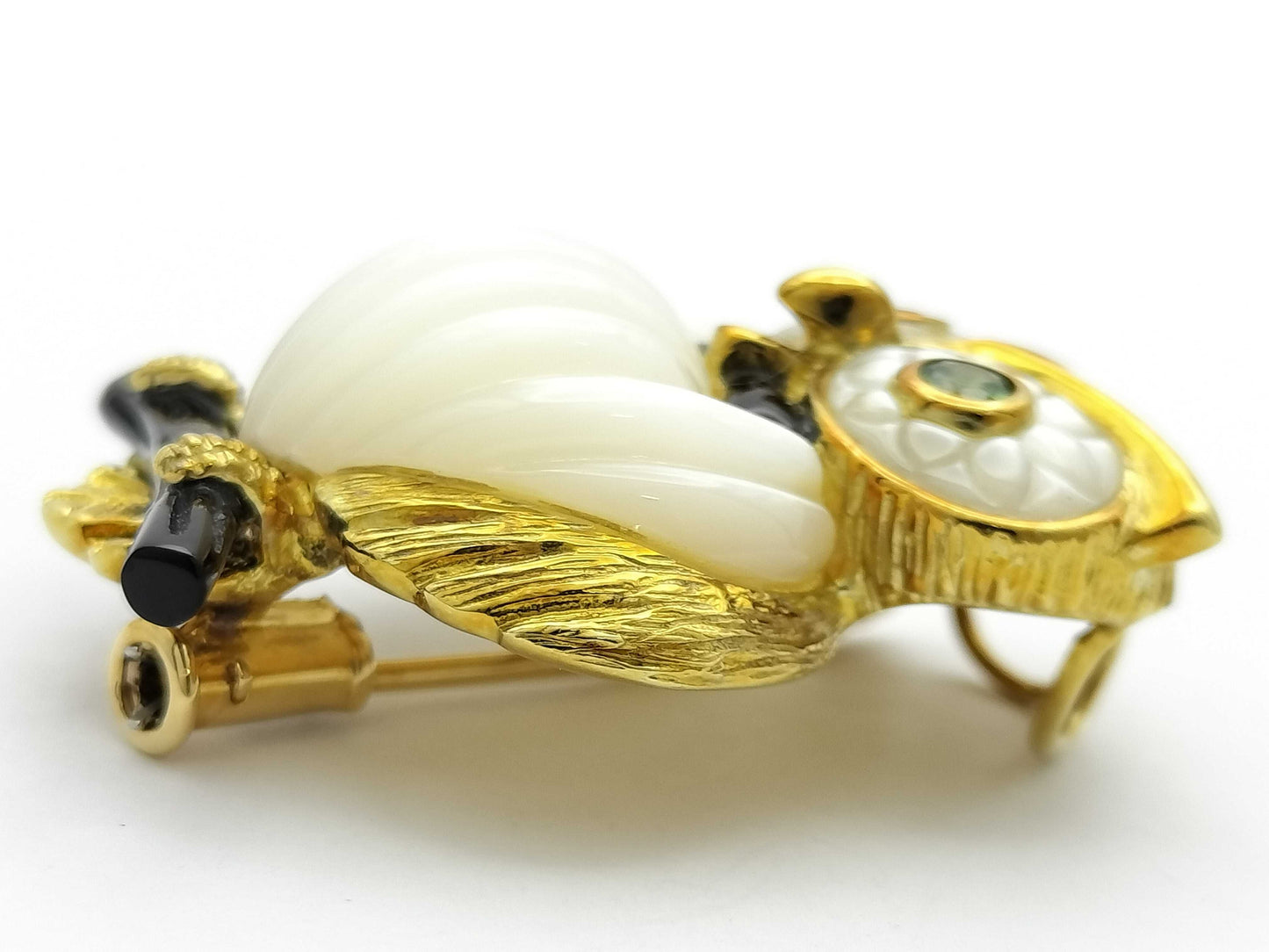 Owl Motif Shell Onyx PE 0.13ct K18 8.3g Brooch