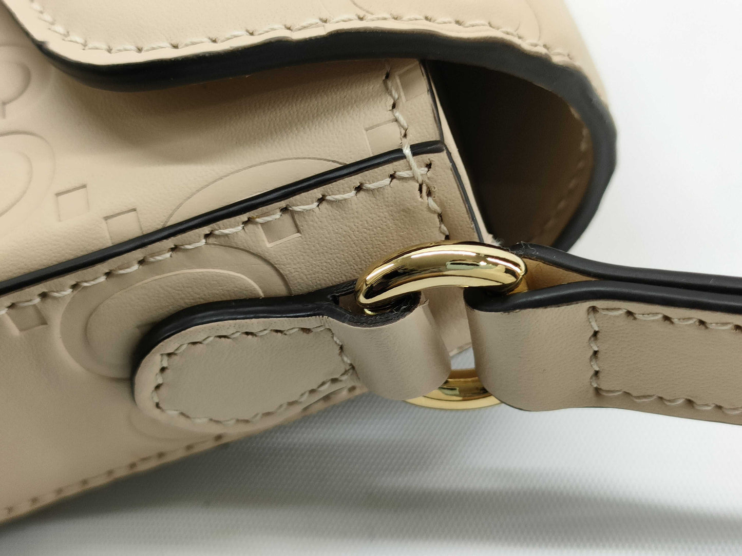 GUCCI GG Super Mini Shoulder Bag, Beige, 772794