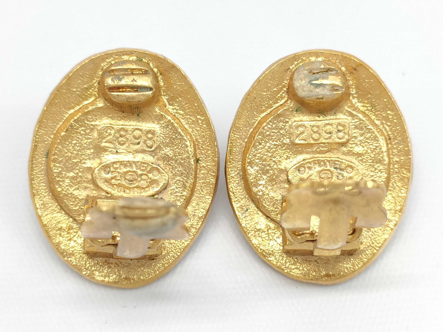 CHANEL Faux Pearl Round 28 Earrings