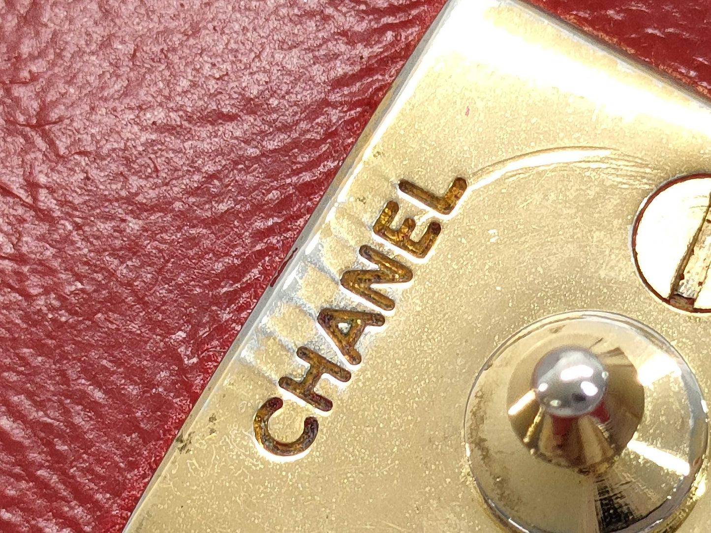 CHANEL Matelasse Lambskin Chain Shoulder Bag