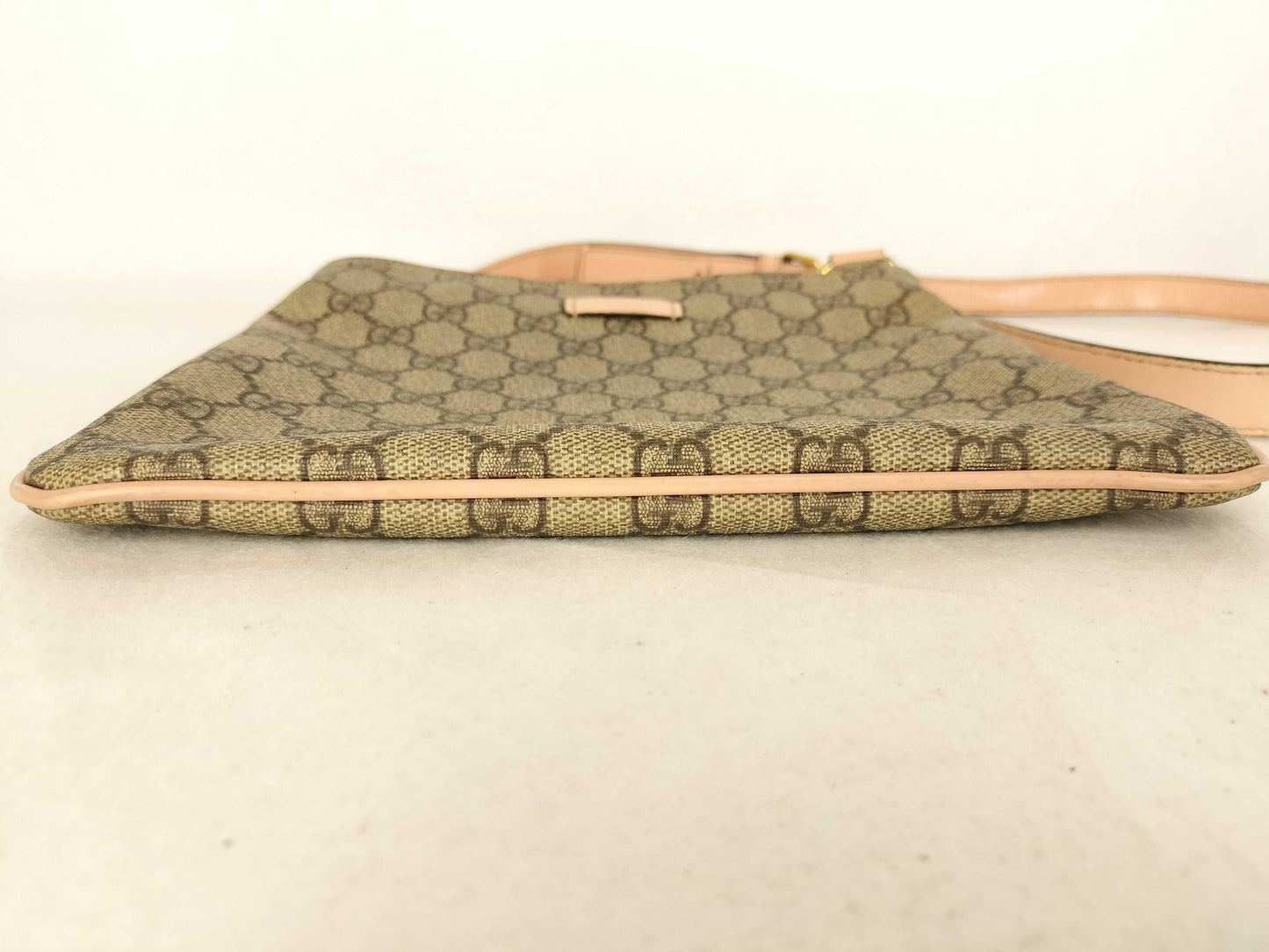 GUCCI GG Supreme Shoulder Bag, Brown/Pink, 201538
