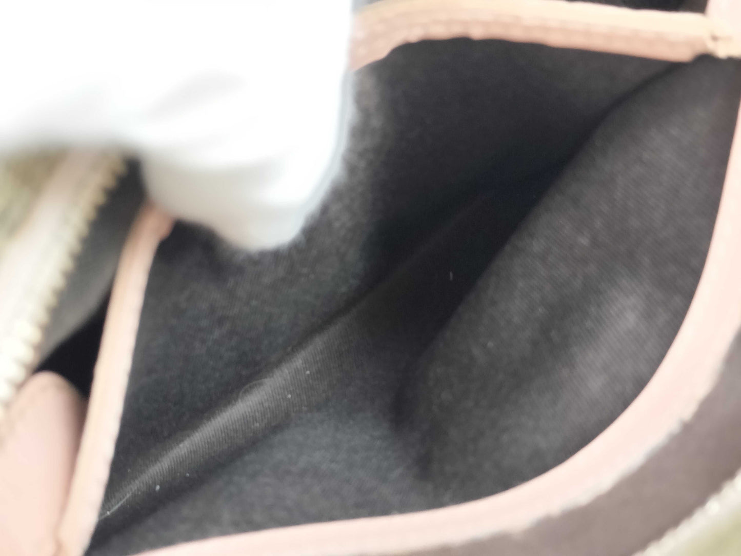 GUCCI GG Supreme Shoulder Bag, Brown/Pink, 201538