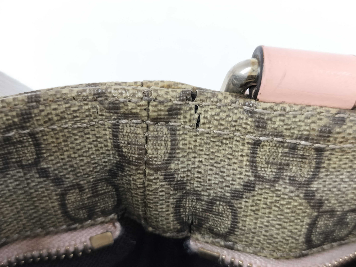 GUCCI GG Supreme Shoulder Bag, Brown/Pink, 201538