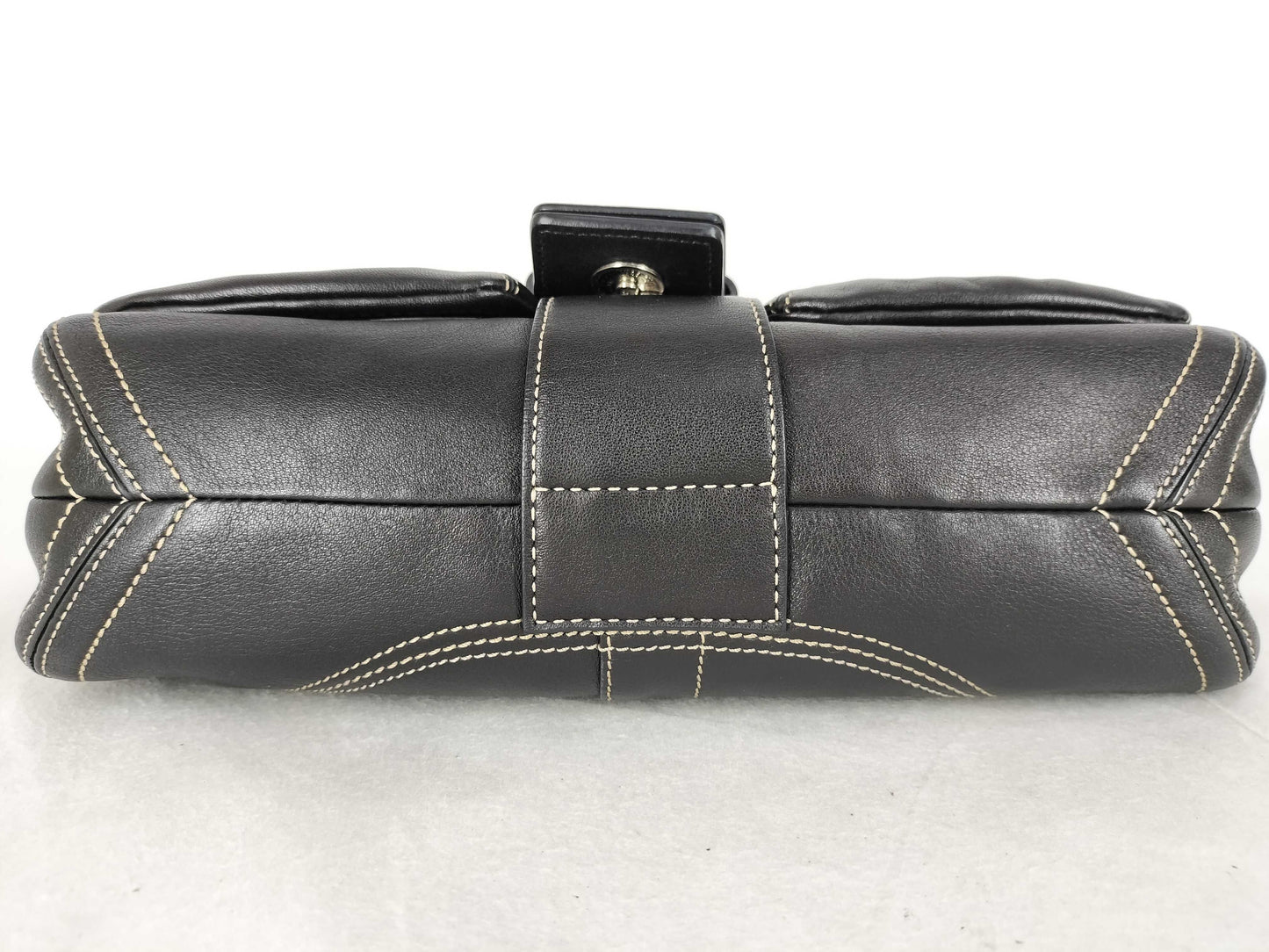 COACH shoulder bag in black leather