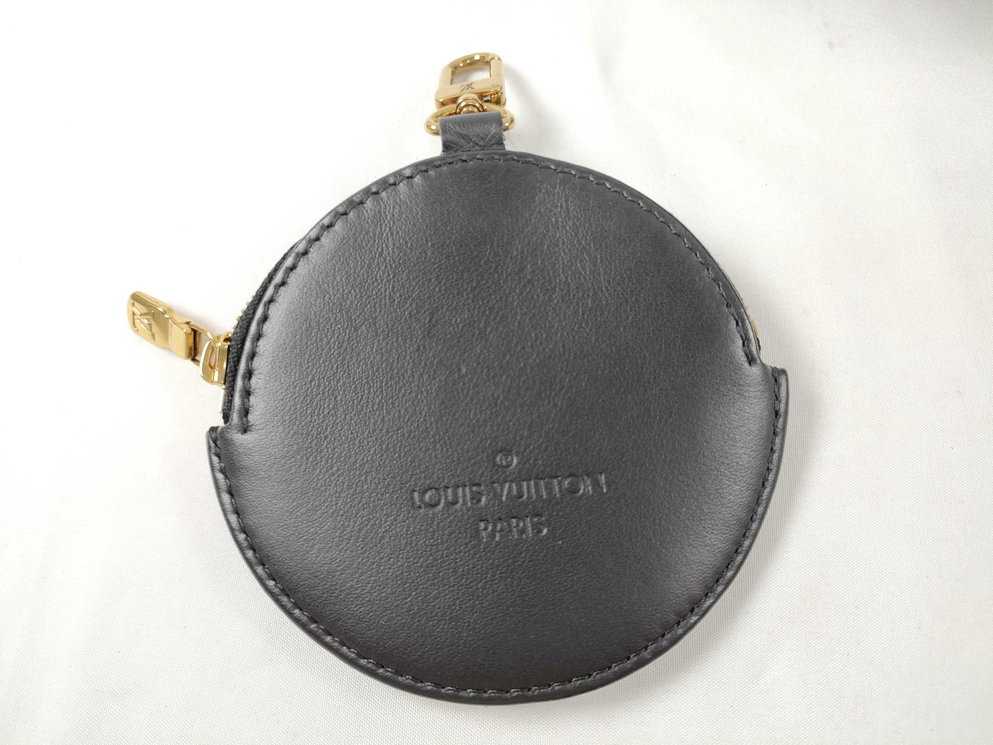 LOUIS VUITTON New Wave Multi Pochette Shoulder Bag with Black Hardware