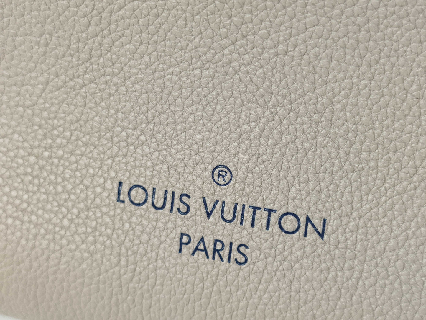 LOUIS VUITTON RFID Verified, Serial Unverifiable. Louis Vuitton On My Side MM Galle 2-Way Handbag/Shoulder Bag M53825.