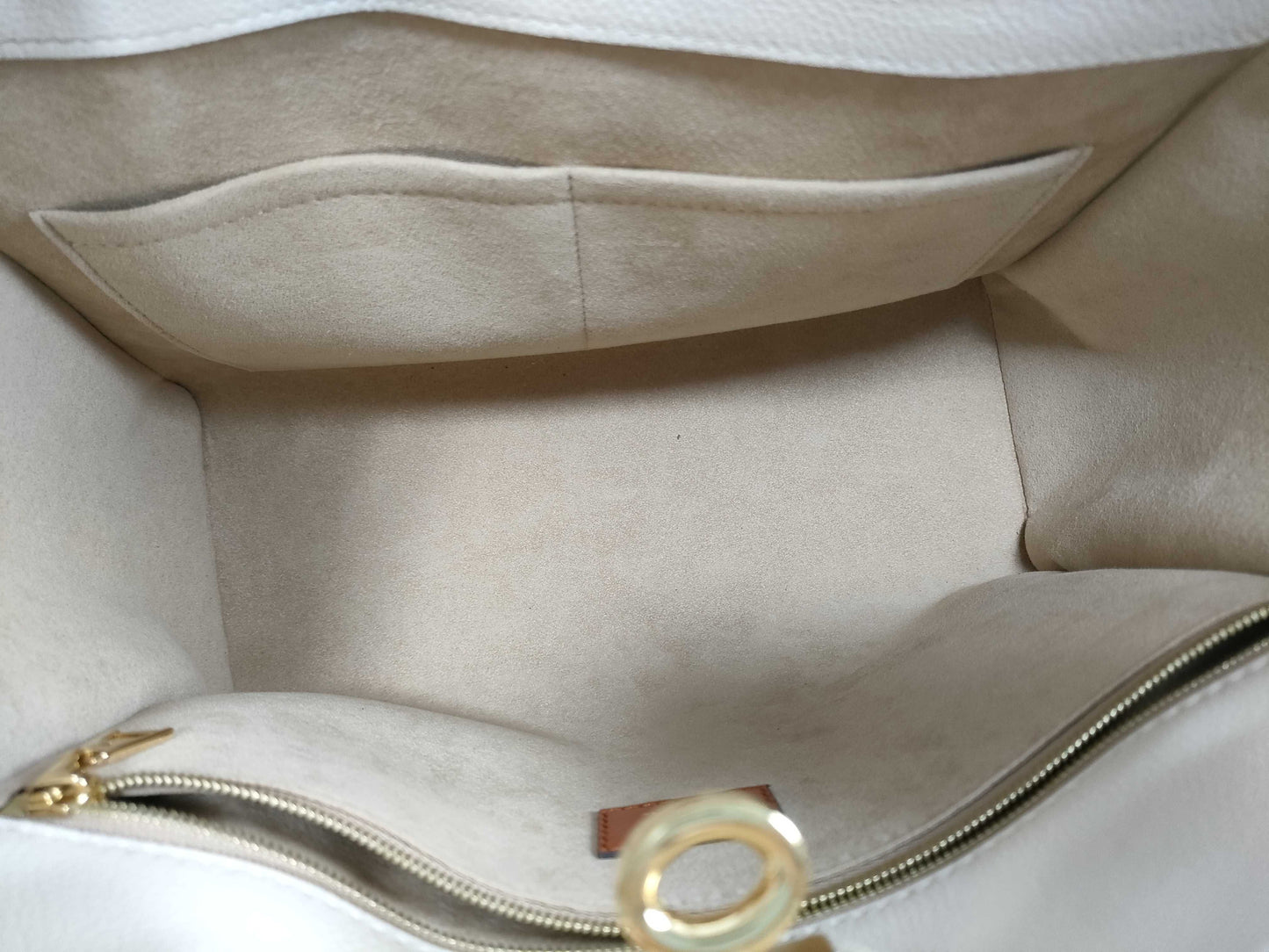LOUIS VUITTON RFID Verified, Serial Unverifiable. Louis Vuitton On My Side MM Galle 2-Way Handbag/Shoulder Bag M53825.