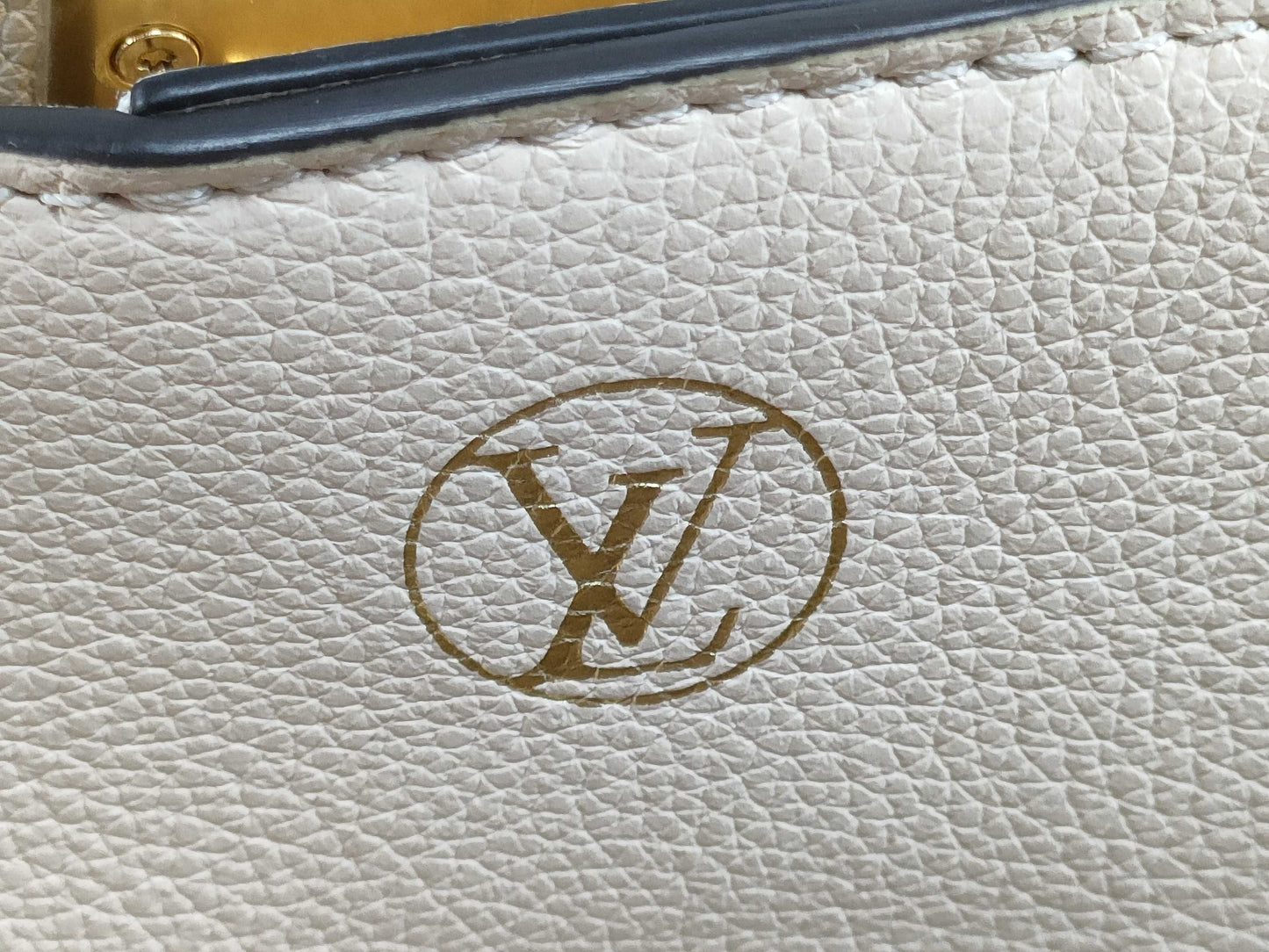 LOUIS VUITTON RFID Verified, Serial Unverifiable. Louis Vuitton On My Side MM Galle 2-Way Handbag/Shoulder Bag M53825.