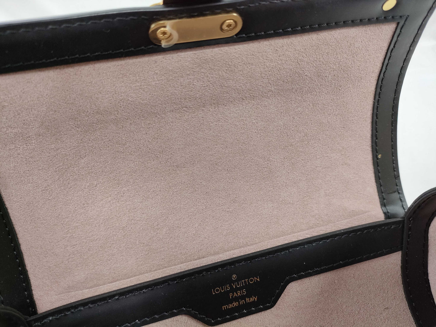LOUIS VUITTON RFID Verified, Serial Number Unverified, Epi Louis Vuitton Papillon Trunk Noir M58655 Shoulder Bag
