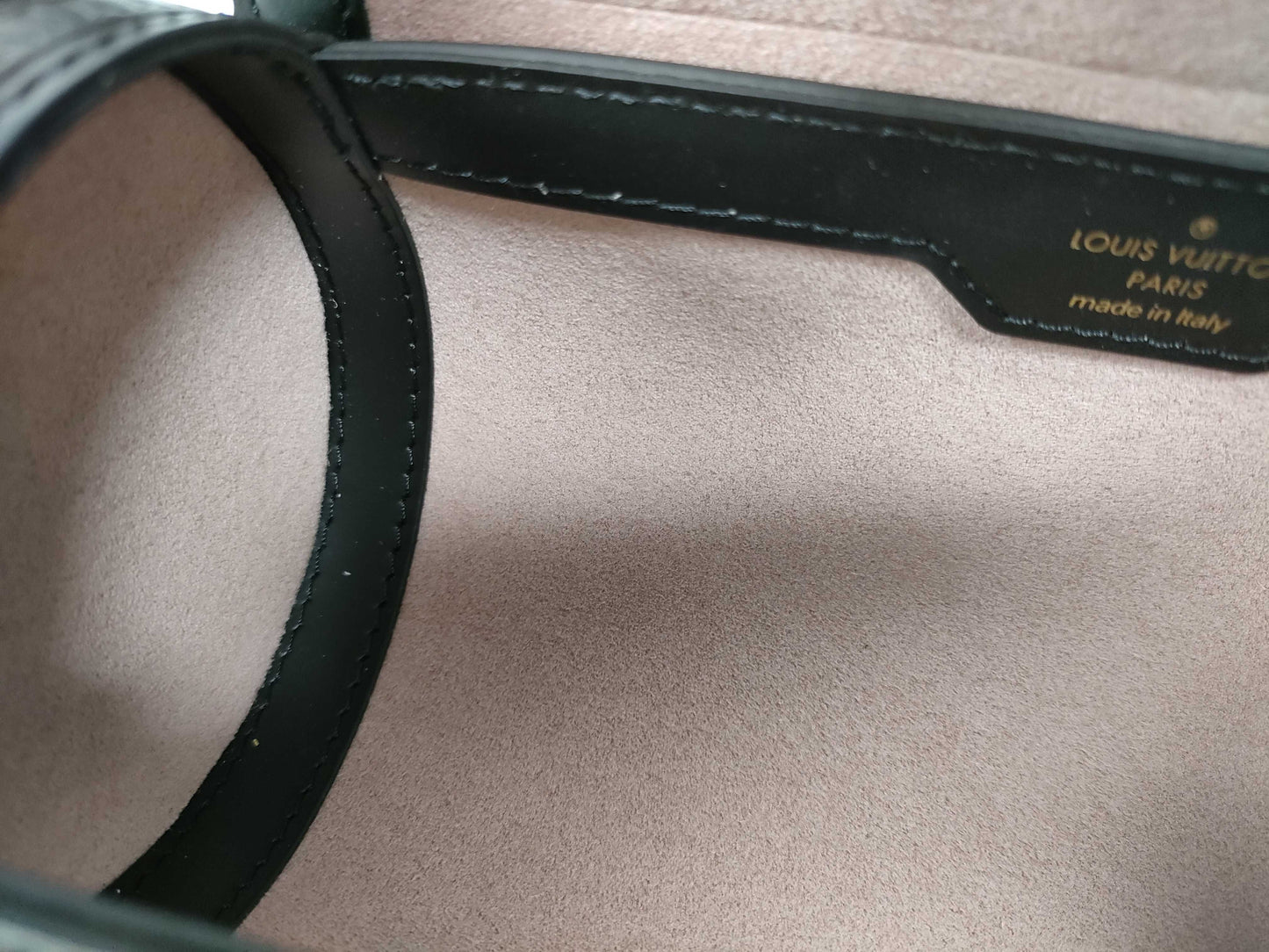 LOUIS VUITTON RFID Verified, Serial Number Unverified, Epi Louis Vuitton Papillon Trunk Noir M58655 Shoulder Bag