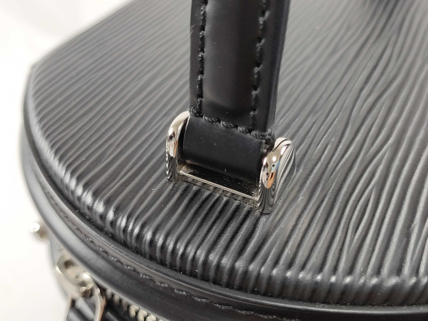 LOUIS VUITTON RFID Verified, Serial Unverifiable, Epi Cannes Handbag M52226, 2-Way Shoulder Bag, Black