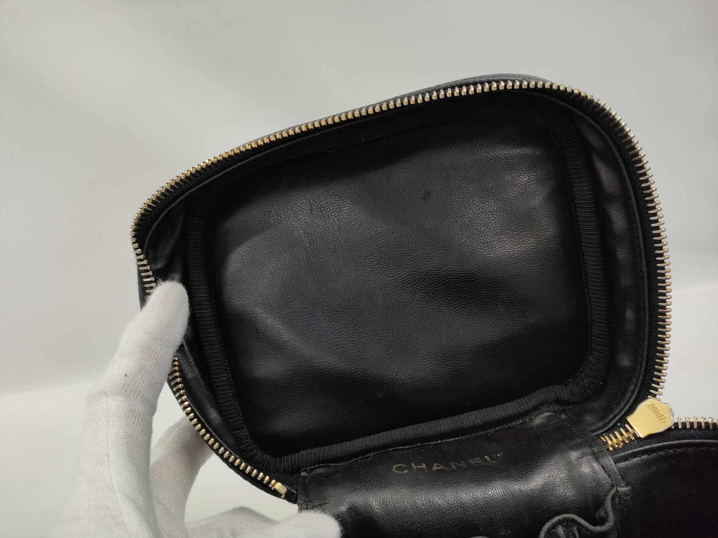 CHANEL Caviar Skin Vanity Handbag Bag