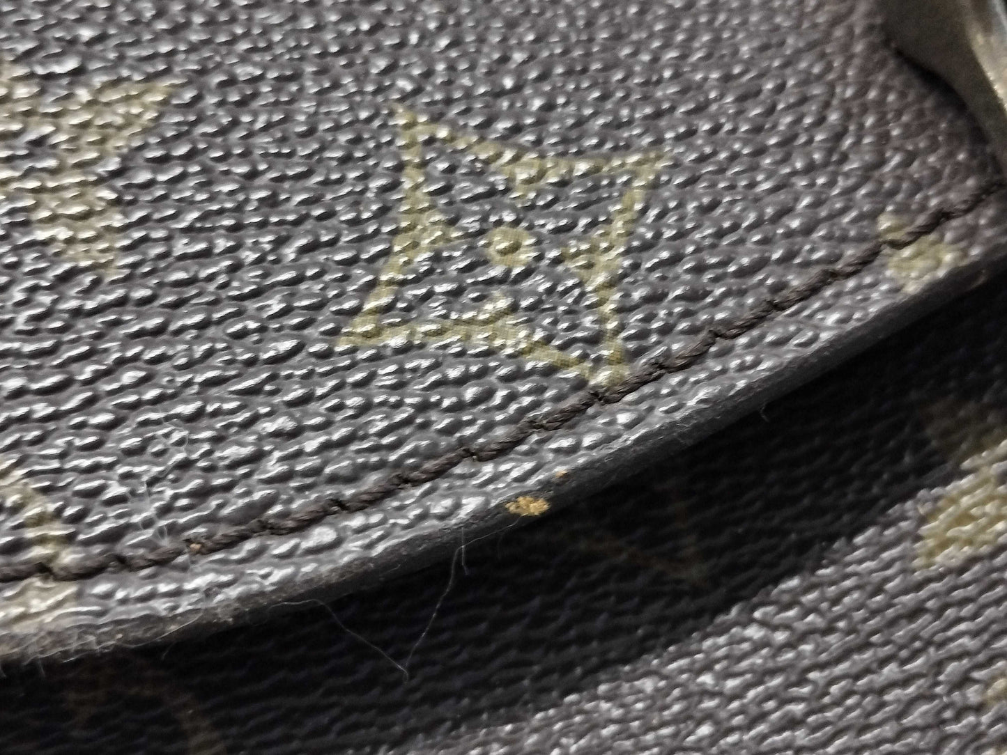 LOUIS VUITTON Saint-Cloud Shoulder Bag