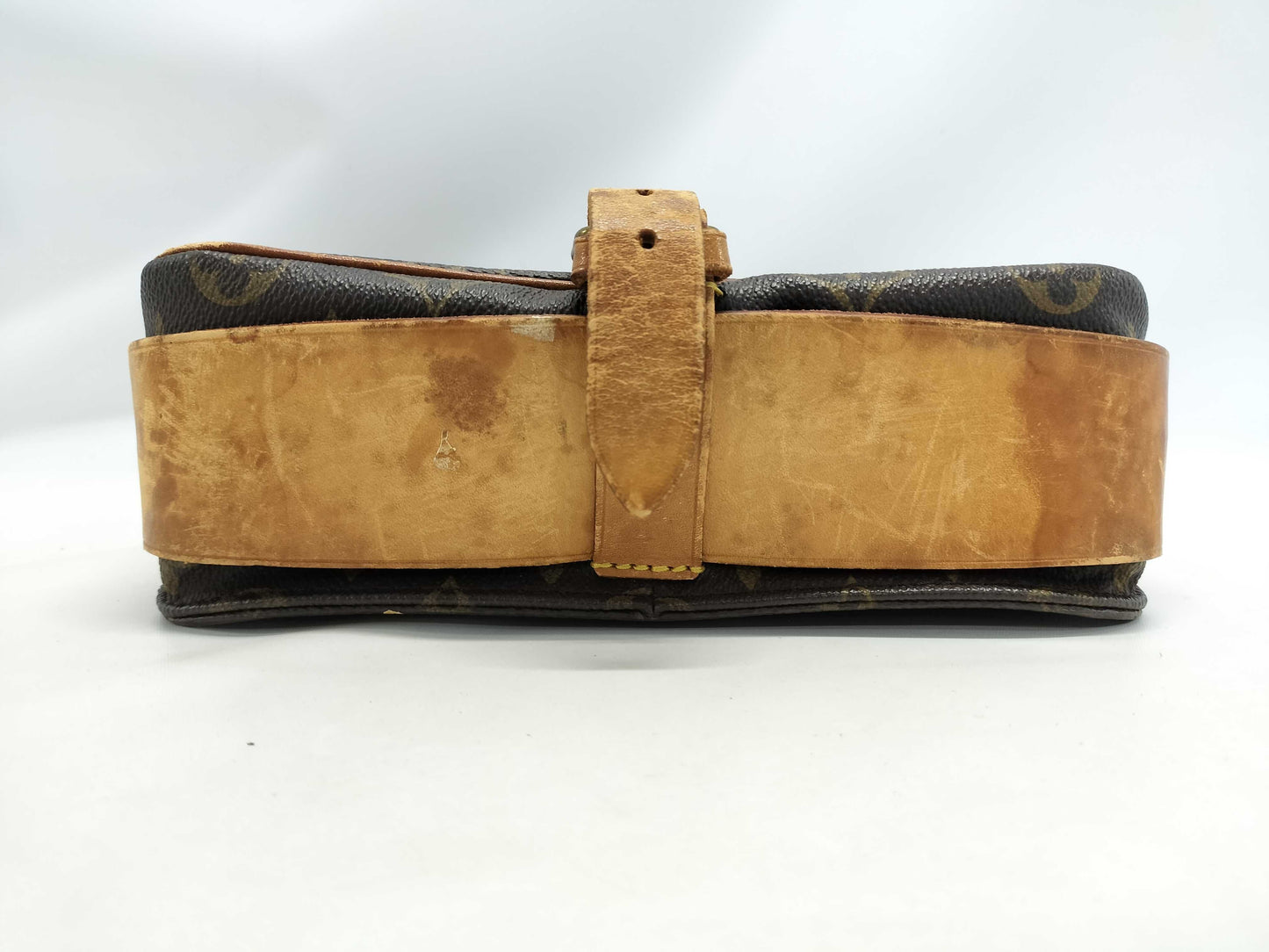 LOUIS VUITTON Cultusiere Shoulder Bag