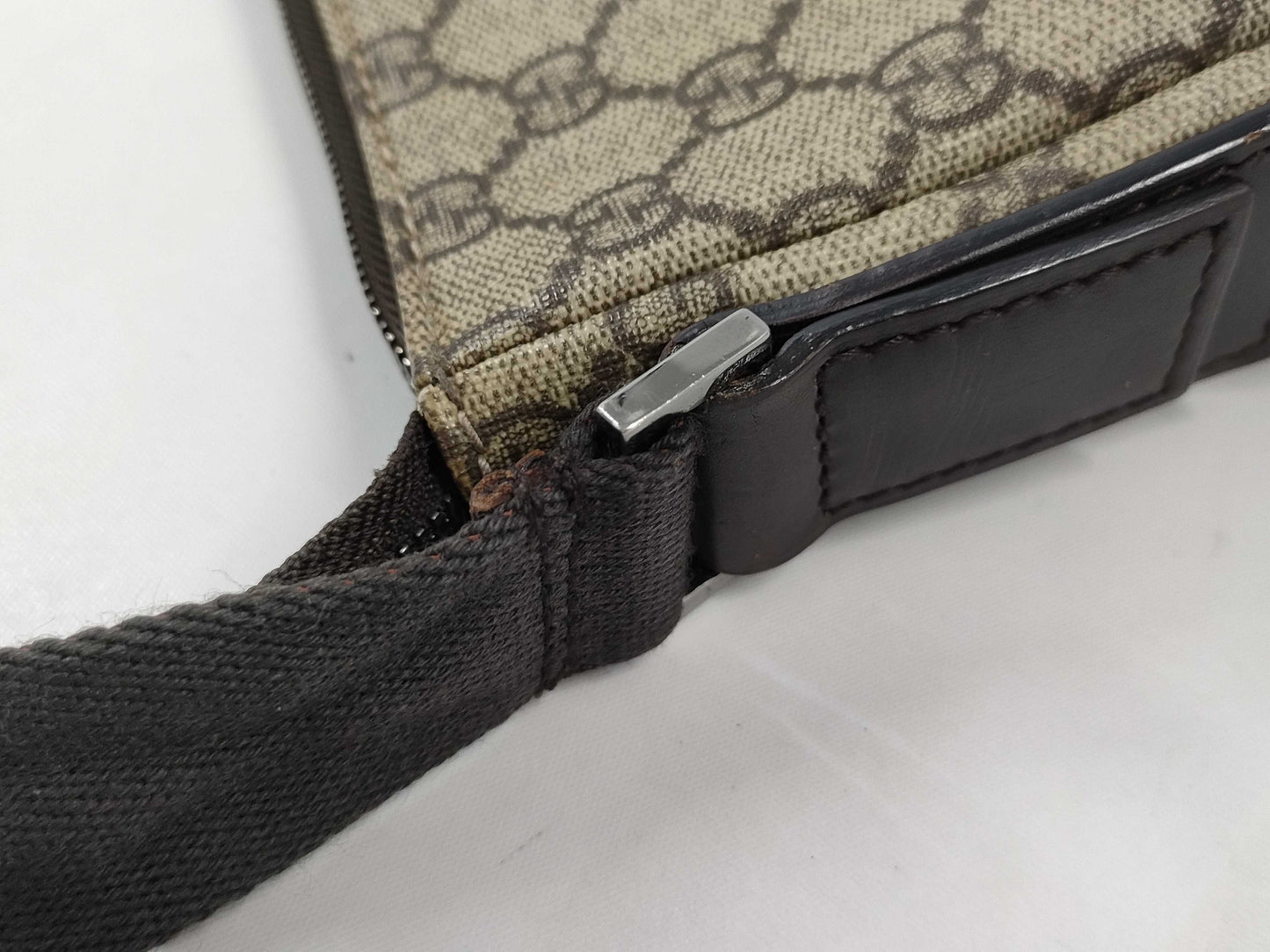 GUCCI GG Supreme 110054 Shoulder Bag