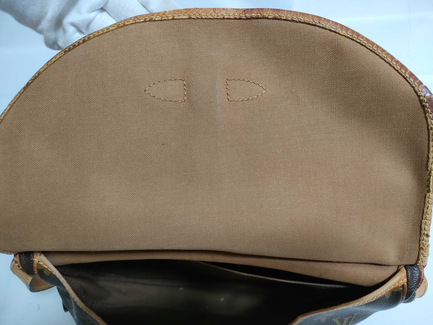 LOUIS VUITTON RFID Unverifiable Monogram Louis Vuitton Saumur 30 Shoulder Bag M42256/AR8903