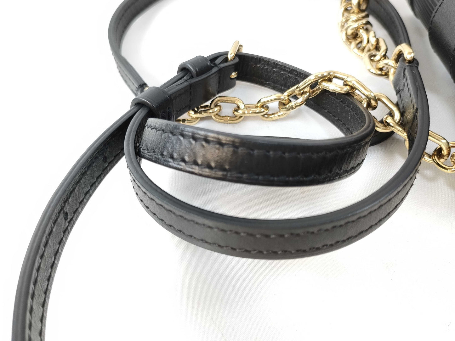 LOUIS VUITTON RFID Unverifiable Serial Number Unverifiable Epi Louis Vuitton Pochette Trunkve Shoulder Bag