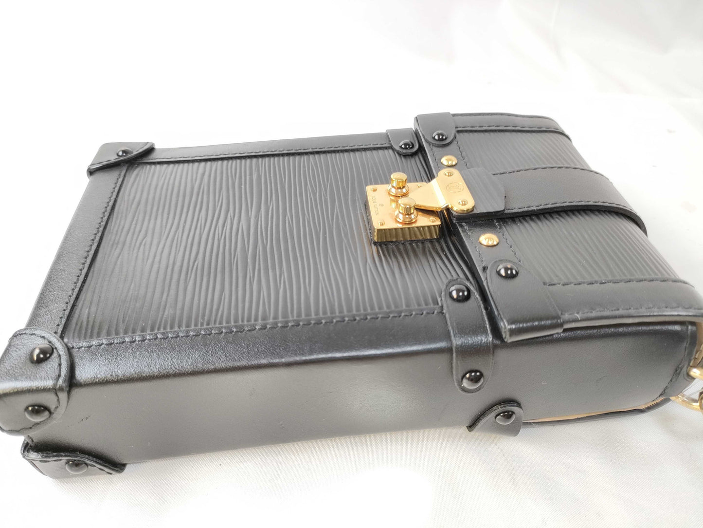 LOUIS VUITTON RFID Unverifiable Serial Number Unverifiable Epi Louis Vuitton Pochette Trunkve Shoulder Bag