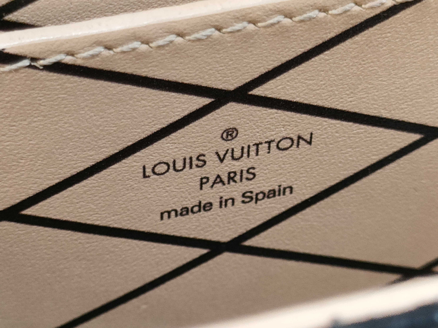 LOUIS VUITTON RFID Unverifiable Serial Number Unverifiable Epi Louis Vuitton Pochette Trunkve Shoulder Bag