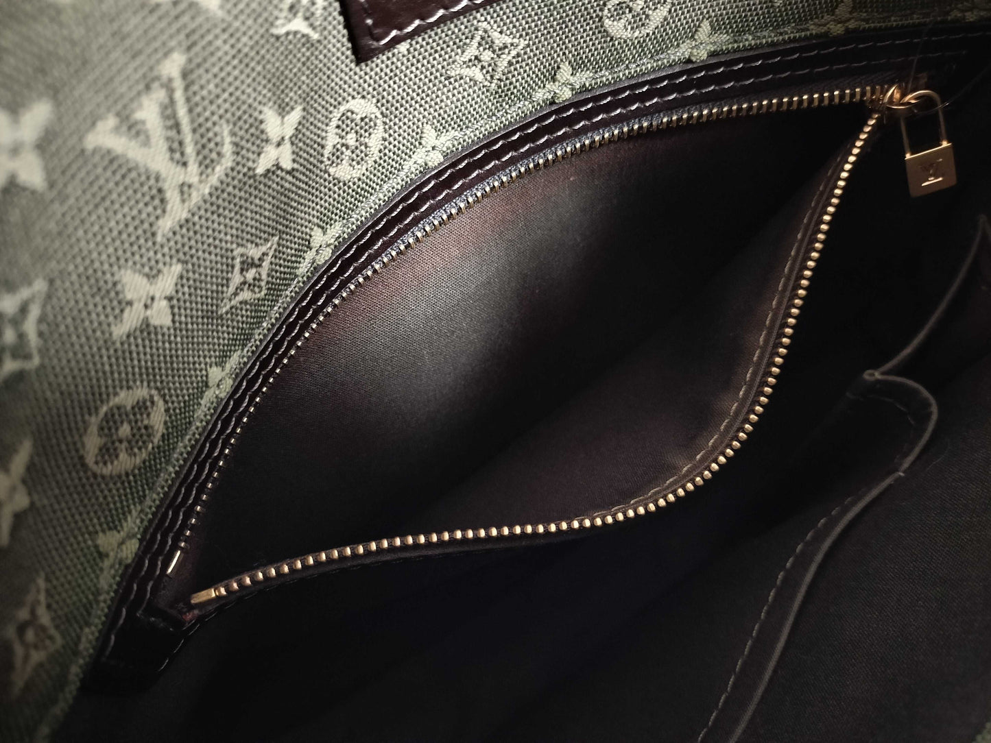 LOUIS VUITTON VI0094 Monogram Mini-Lan LOUIS VUITTON Buzzas Marie Kate Shoulder Bag