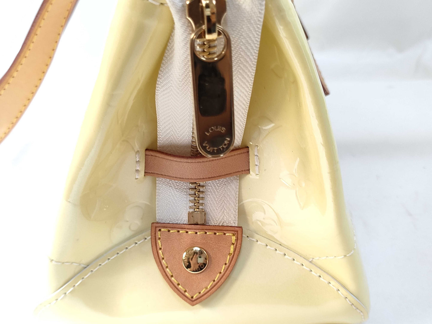 LOUIS VUITTON RFID Unverified FL 2058 Vernis LOUIS VUITTON Rosewood Aveni Handbag