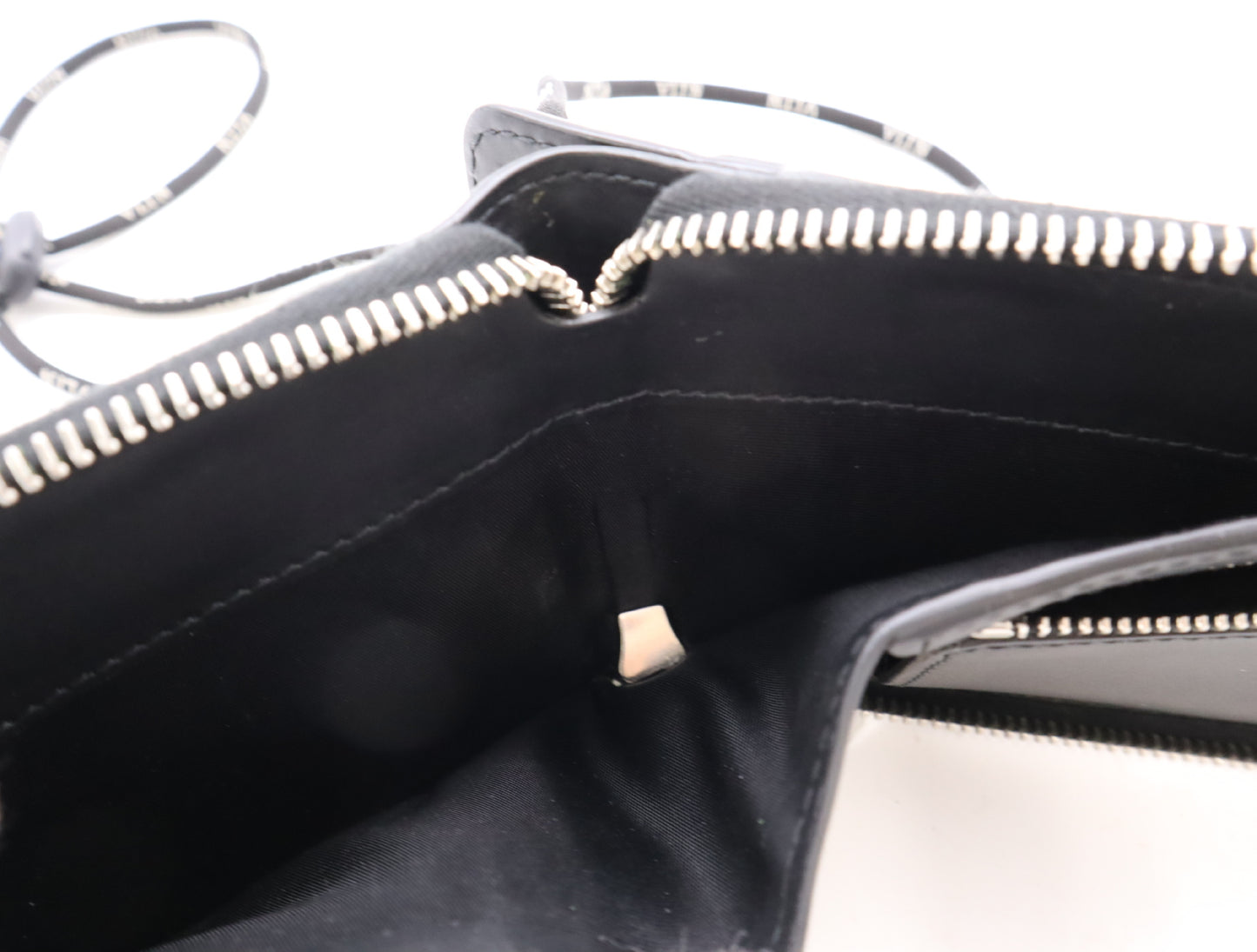VALENTINO WY2P0P90LVNVLTN Neck Strap Wallet Leather Black Wallet