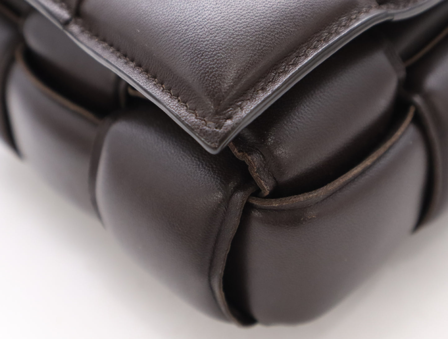 BOTTEGA VENETA 591970 Leather Maxi Intrecciato Padded Cassette Shoulder Bag in Bordeaux with Dust Bag