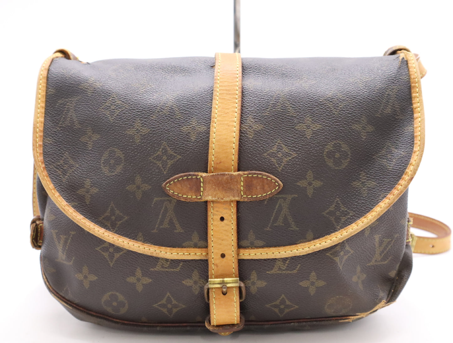 LOUIS VUITTON M42256 Monogram Saumur 30 Shoulder Bag