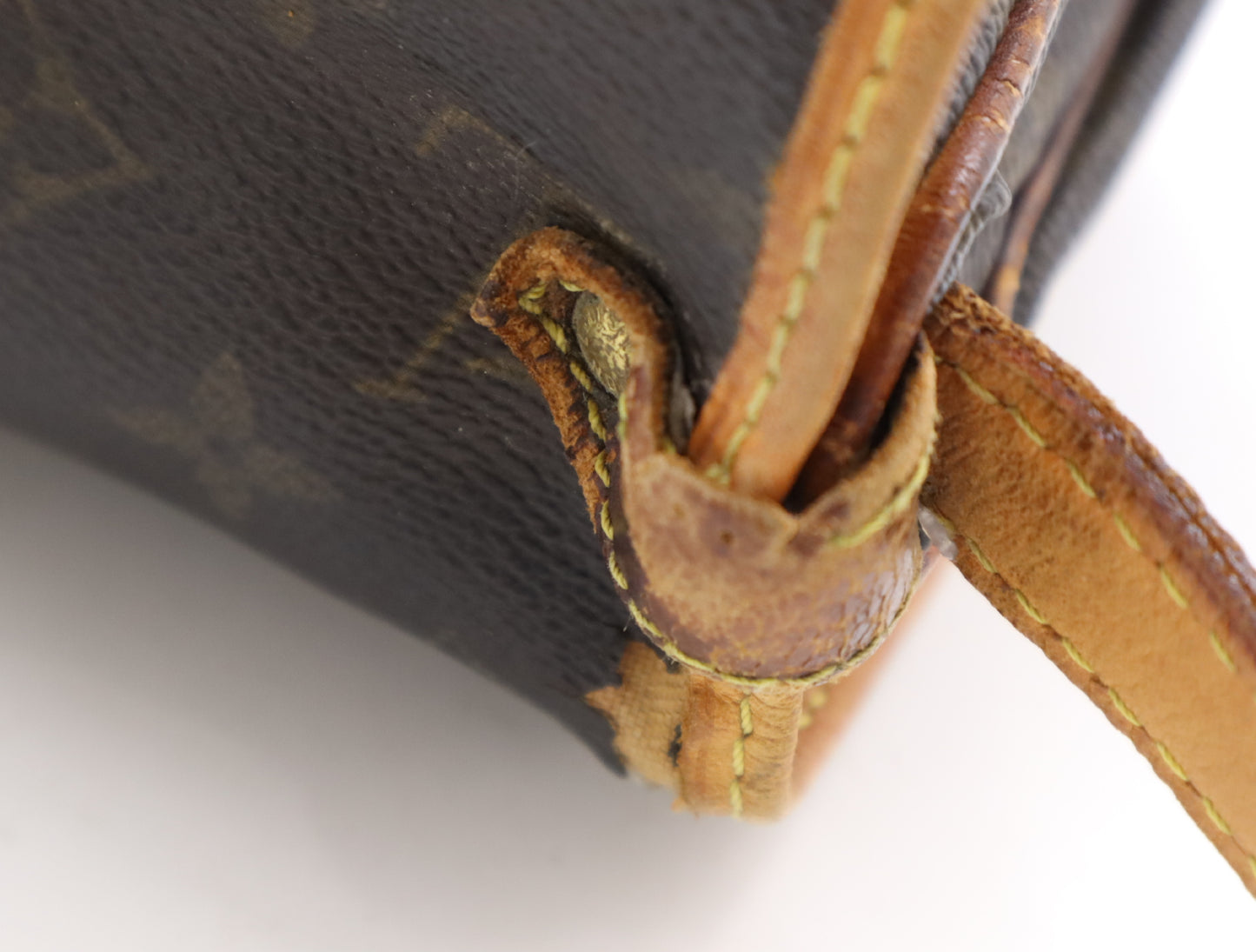 LOUIS VUITTON M42256 Monogram Saumur 30 Shoulder Bag