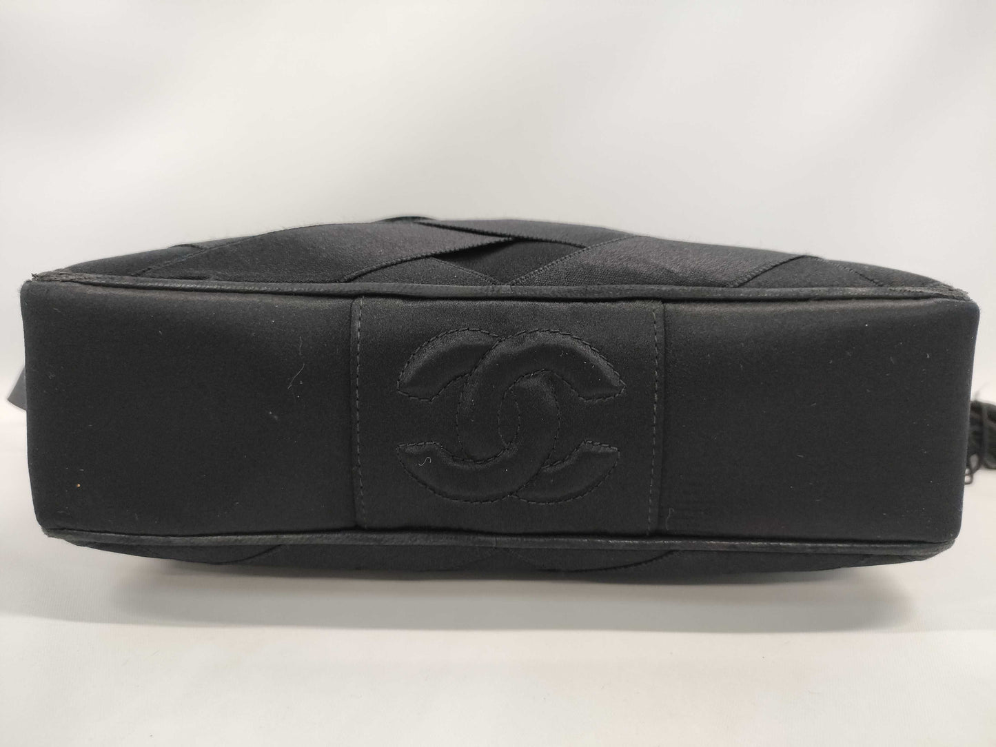 CHANEL satin shoulder bag