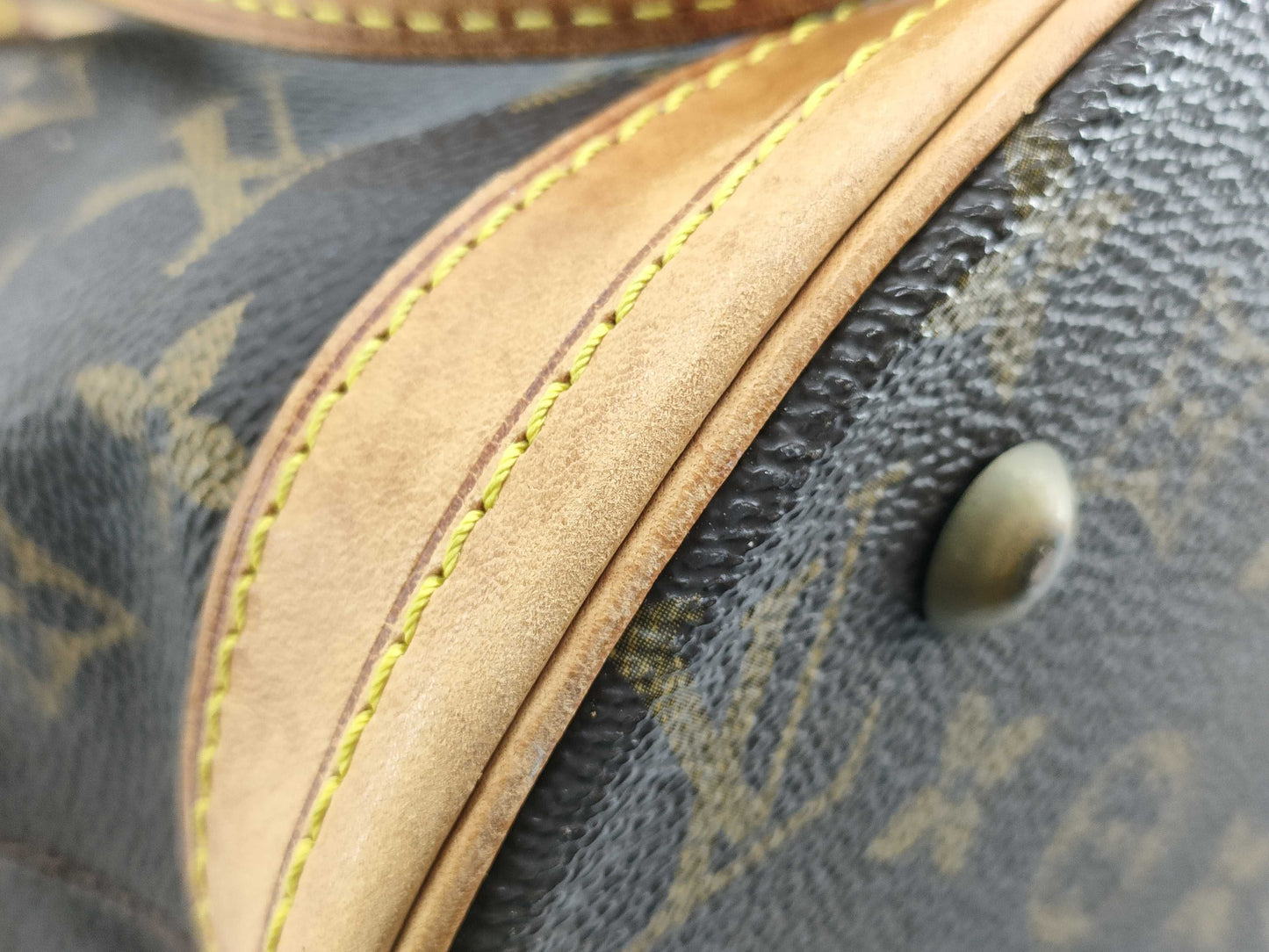 LOUIS VUITTON M42238 Monogram Louis Vuitton Monogram Bucket PM M42238 Tote Bag