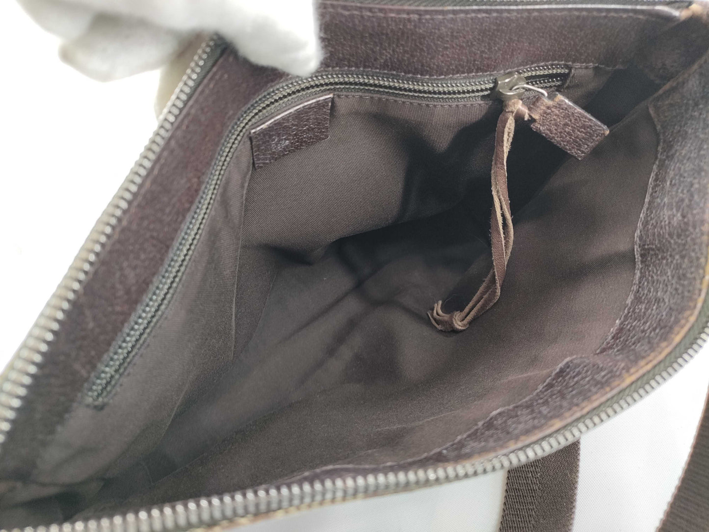 GUCCI GG Canvas Shoulder Bag Gucci GG Canvas Shoulder Bag