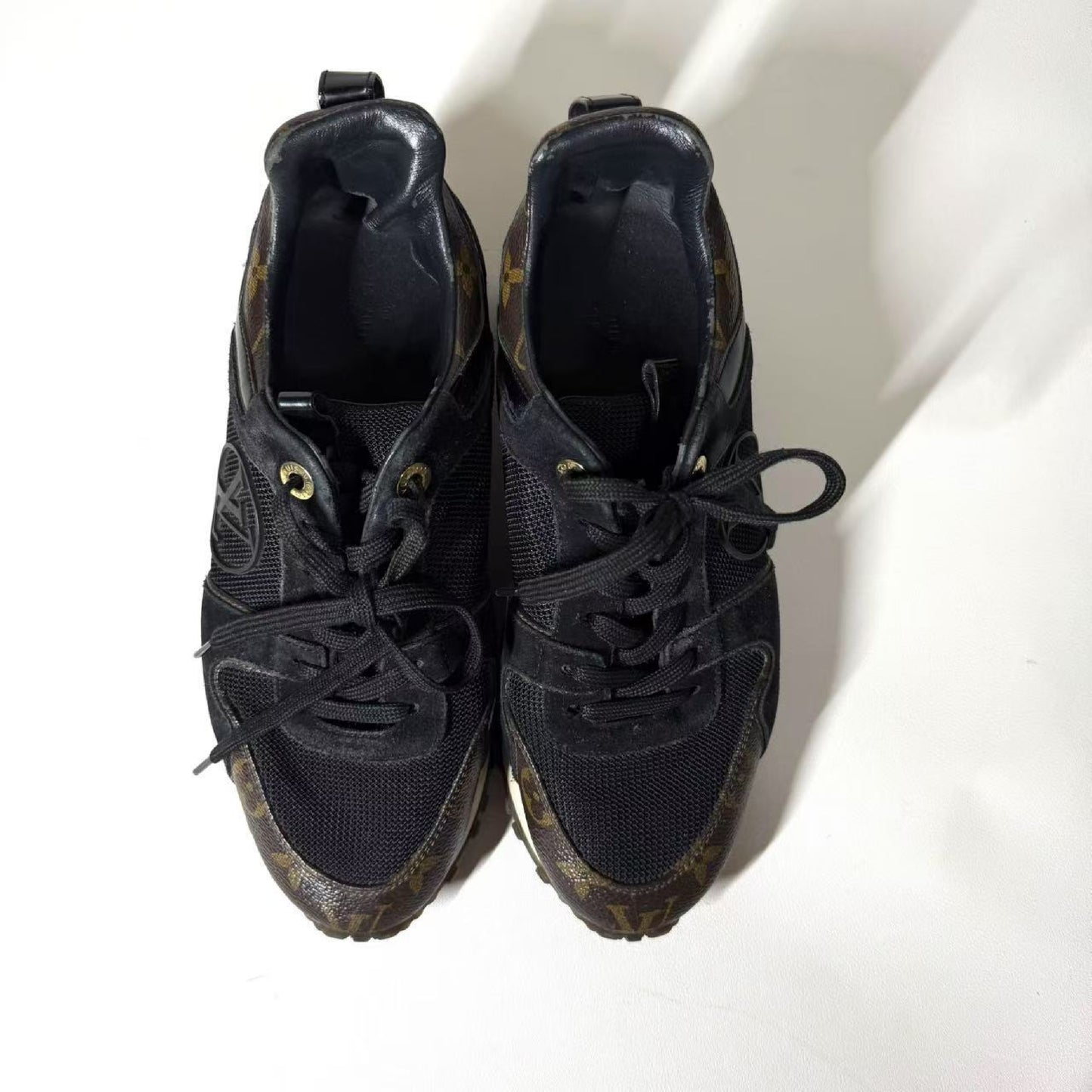 LOUIS VUITTON LOUIS VUITTON shoes size 36.5 sneakers