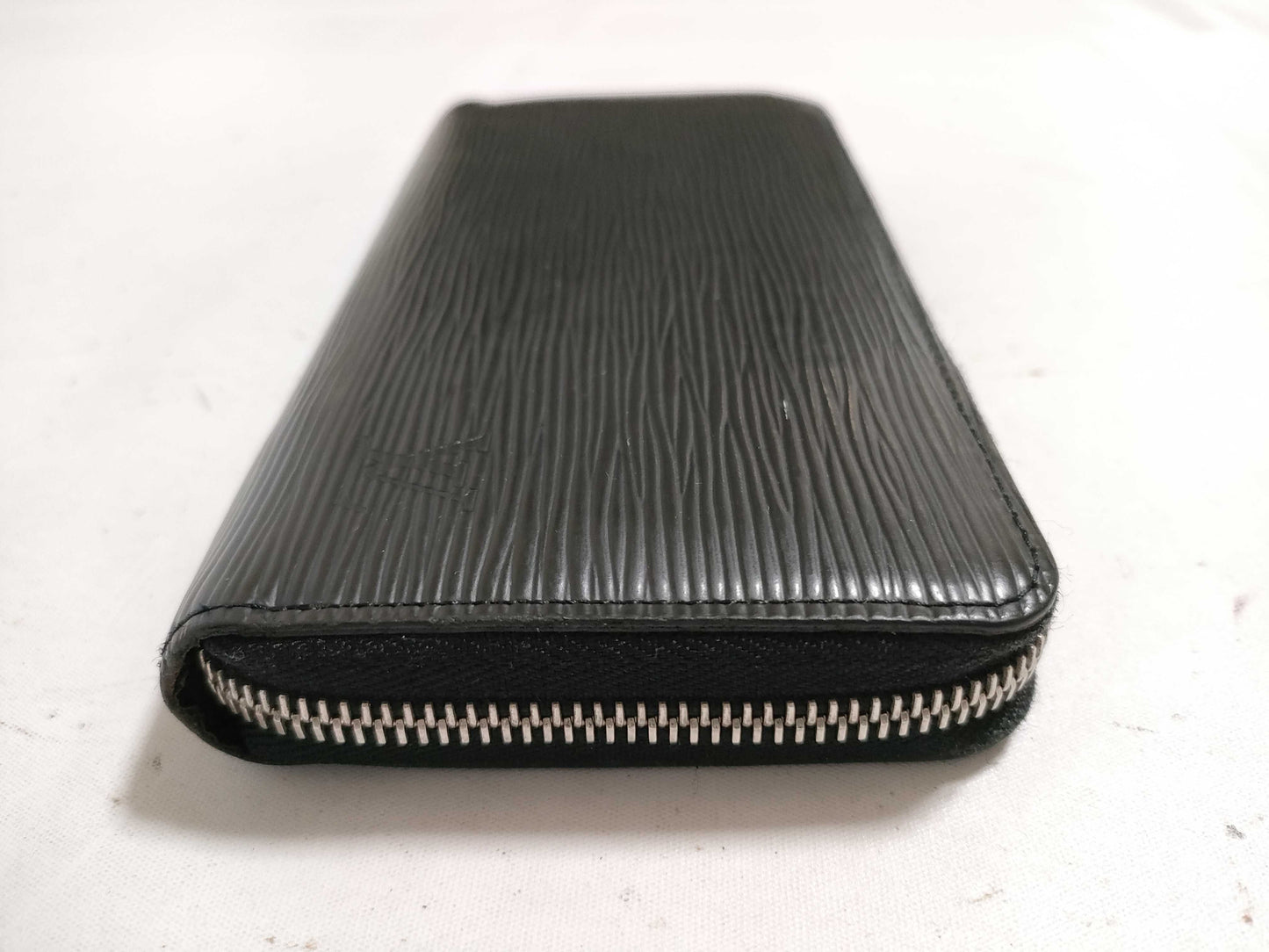 LOUIS VUITTON Epi Zippy Wallet M61857/CA1026 with Box