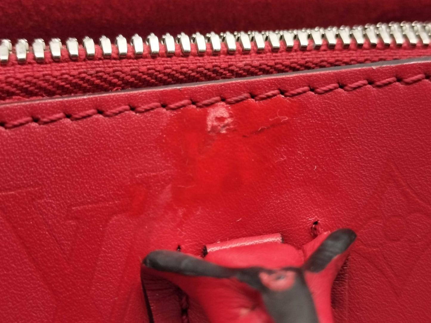 LOUIS VUITTON Very Tote MM Handbag