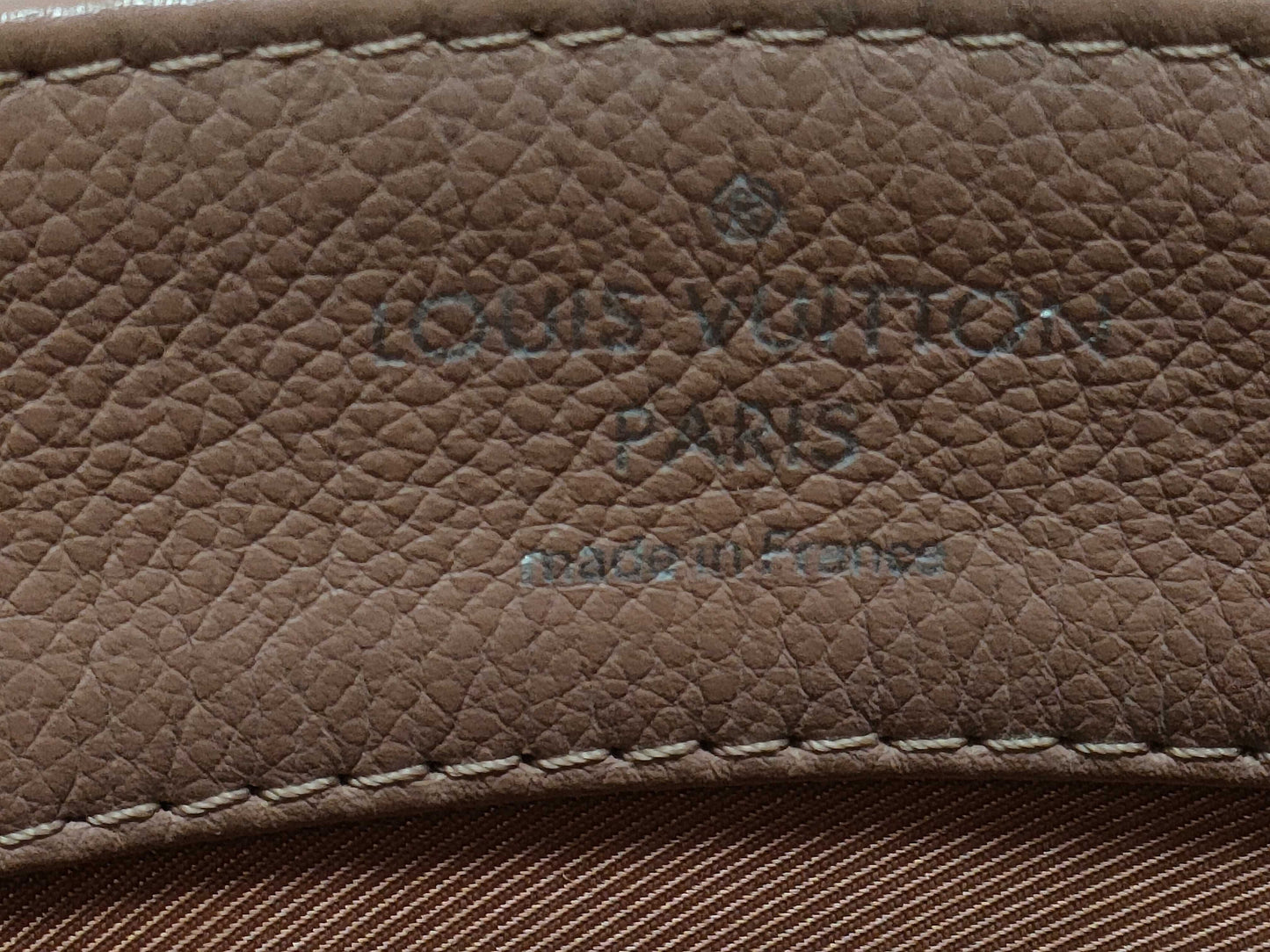 LOUIS VUITTON LOUIS VUITTON Lockme 2BB M54103 Handbag