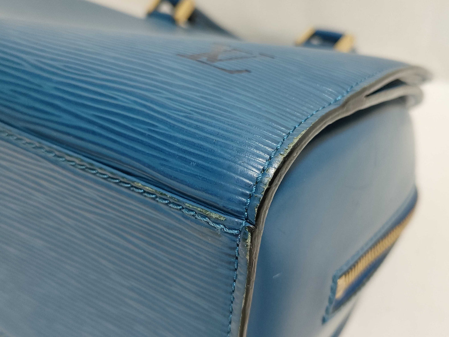 LOUIS VUITTON Epi LOUIS VUITTON M52055 Handbag