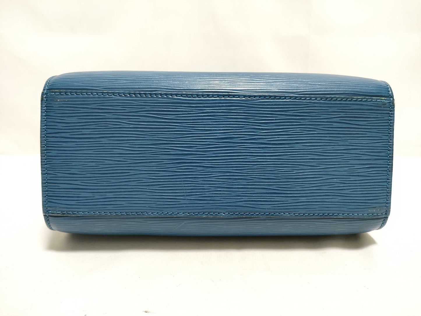 LOUIS VUITTON Epi LOUIS VUITTON M52055 Handbag
