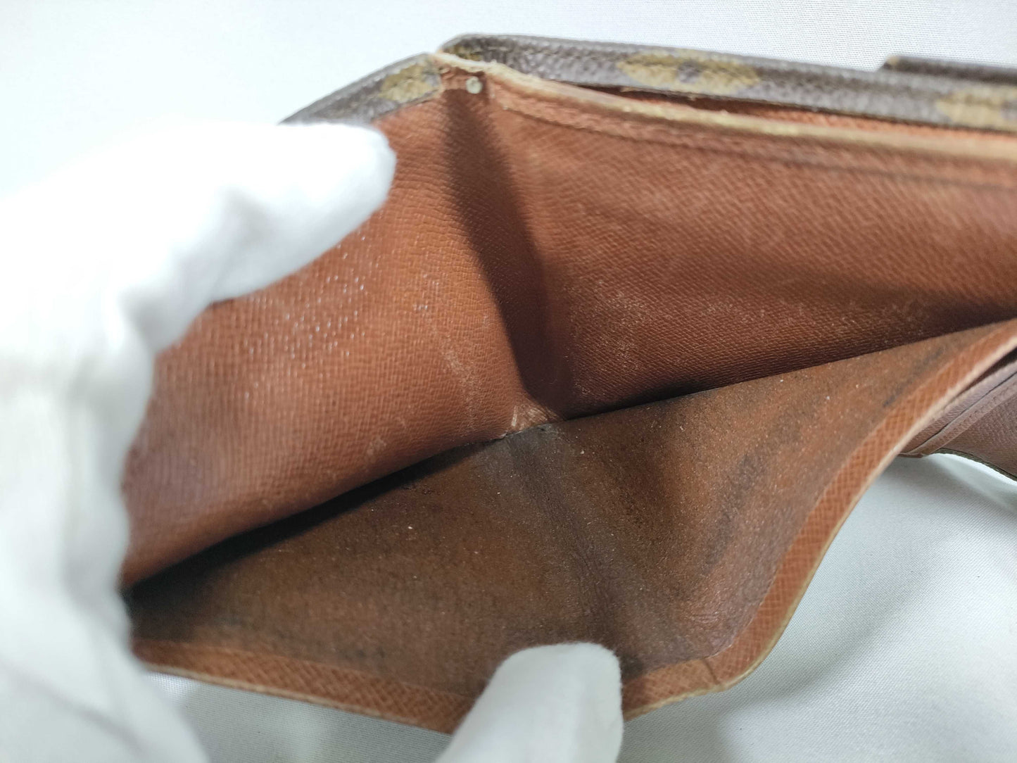LOUIS VUITTON RFID Unverifiable 9001AN Monogram Louis Vuitton Monogram Monnaie Wallet
