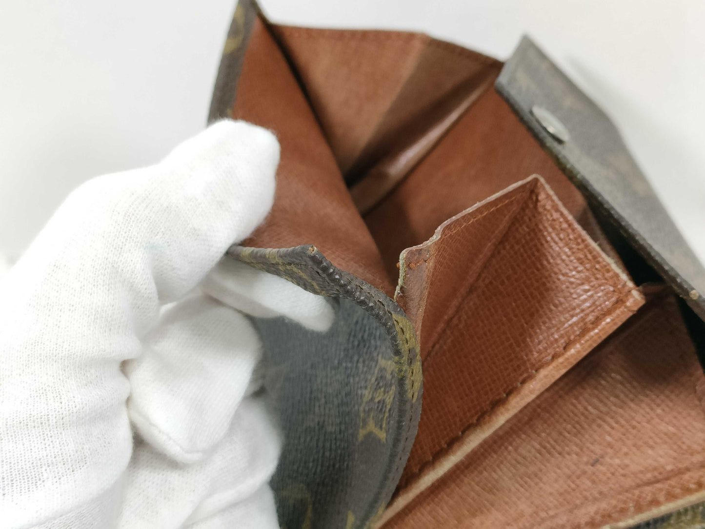 LOUIS VUITTON RFID Unverifiable 9001AN Monogram Louis Vuitton Monogram Monnaie Wallet