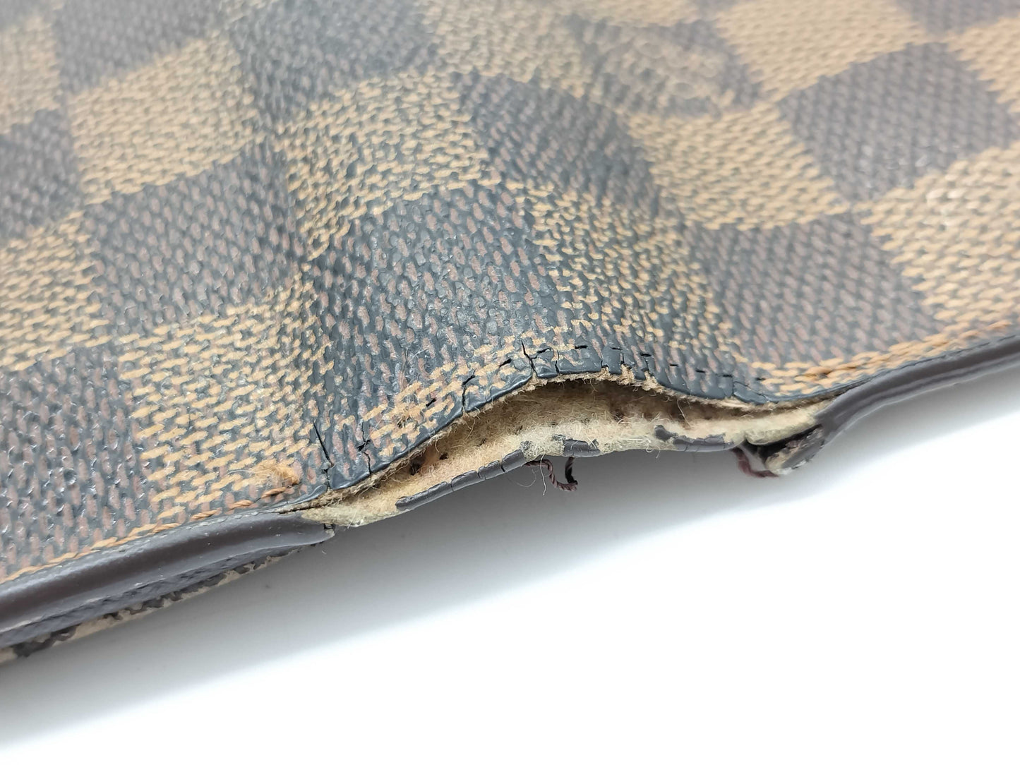 LOUIS VUITTON TH 0071 Damier Louis Vuitton Damier Billfold Wallet