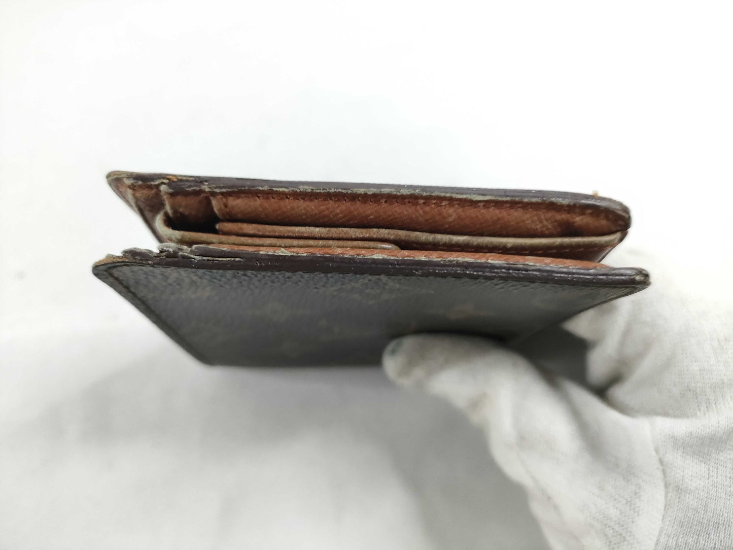 LOUIS VUITTON Monogram Bifold Wallet